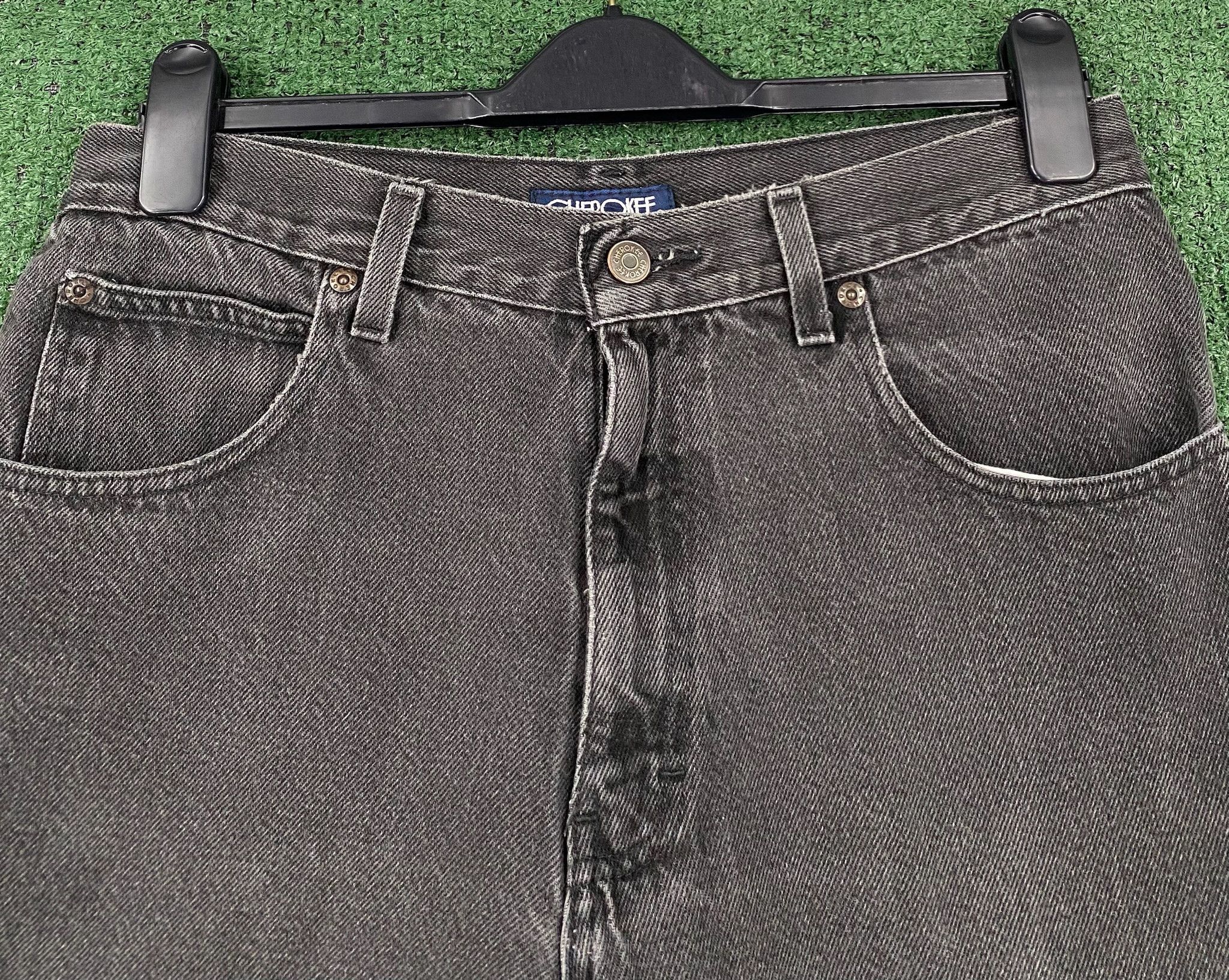 Cherokee 90’s Cherokee Faded Black Jean Shorts Jorts Mens Size 31 Size US 31 - 2 Thumbnail