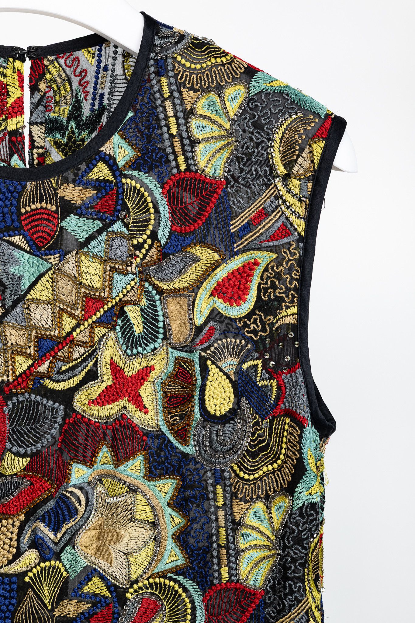 Dries Van Noten Dries Van Noten SS/15 Runway Beaded Sleeveless Hi-Lo Top Size S / US 4 / IT 40 - 5 Thumbnail