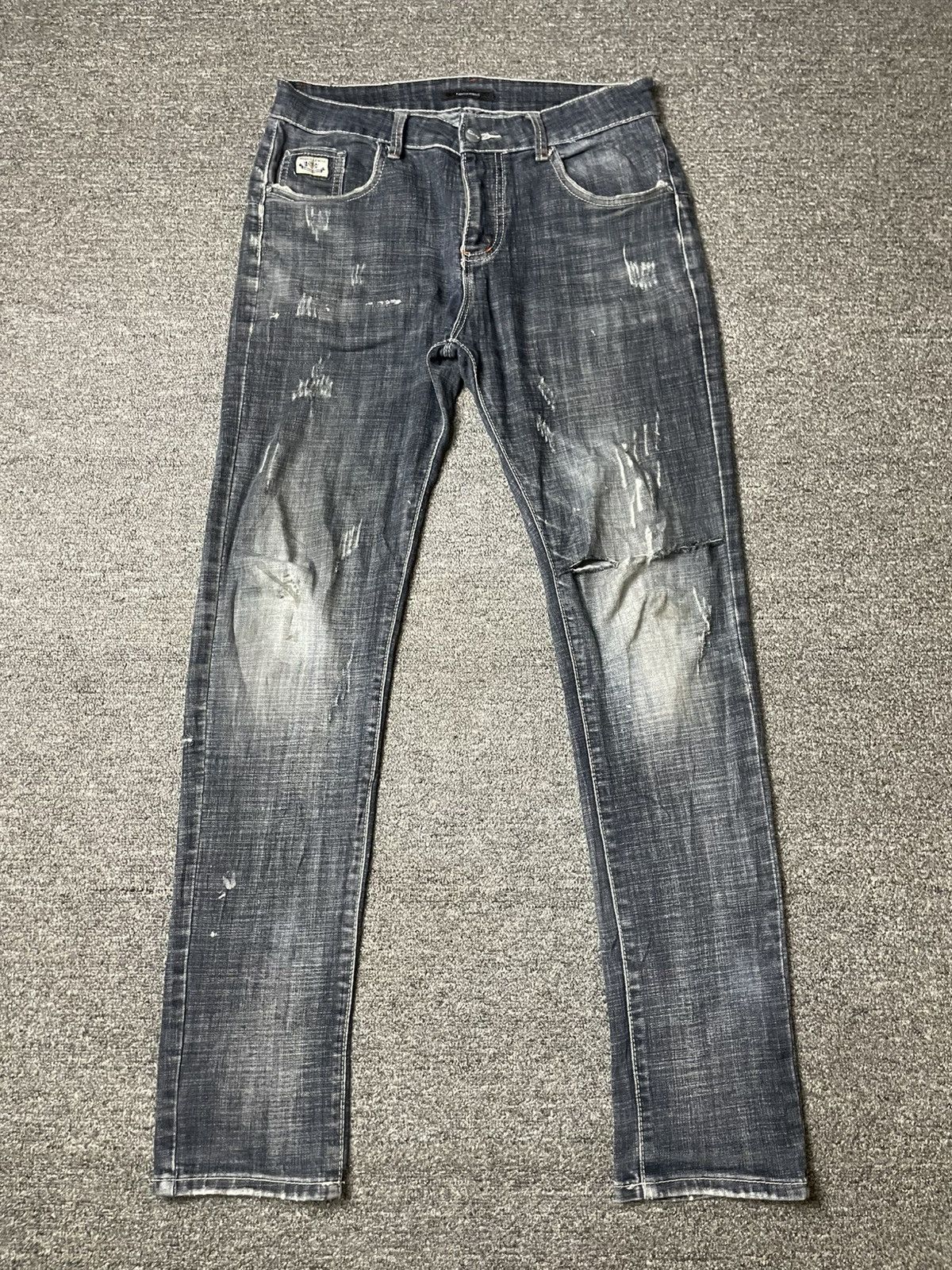Japanese Brand × Vintage Fashion World x NIU WANG Distressed Denim Jeans (112) Size US 31 - 1 Thumbnail