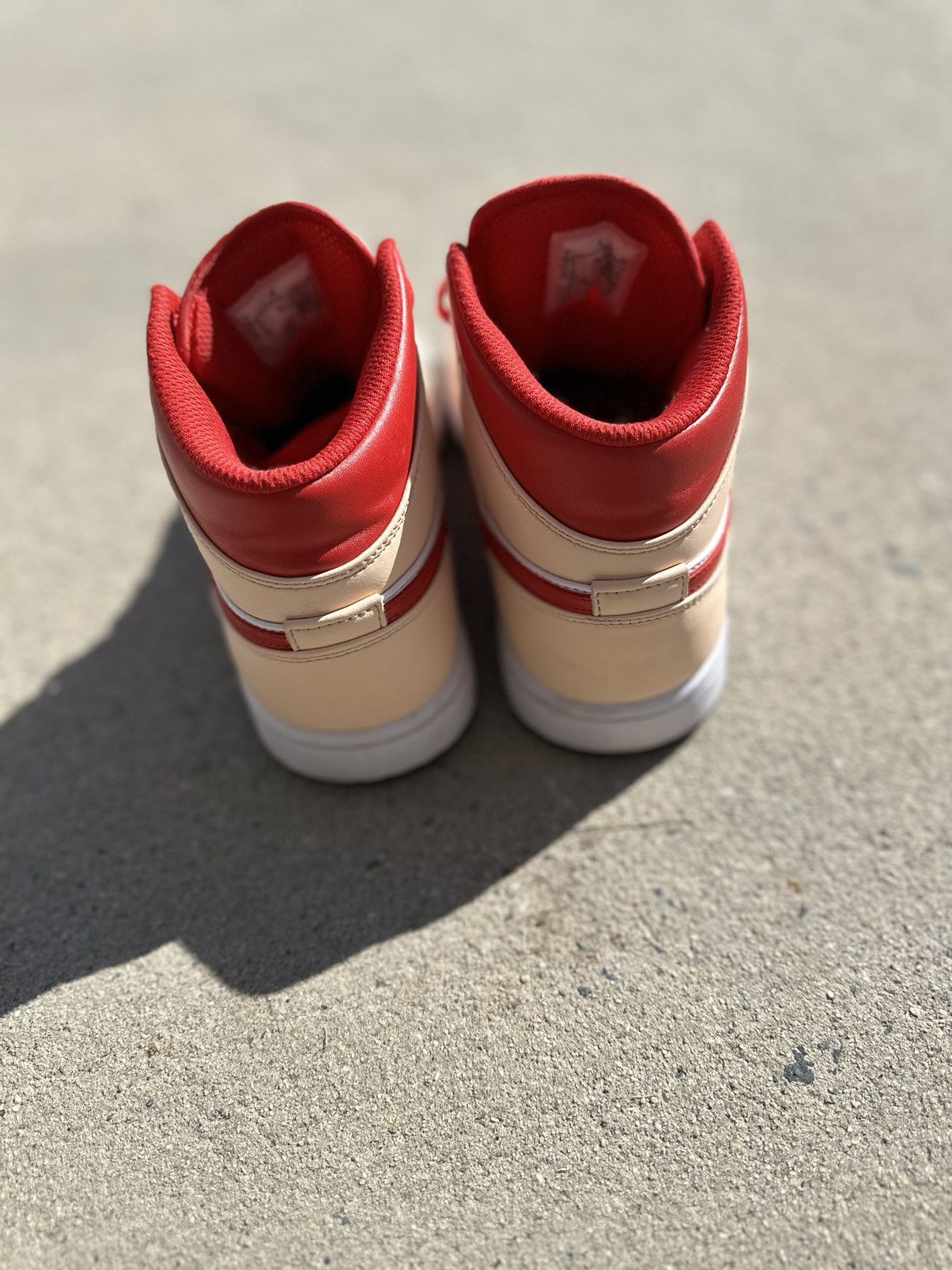 Jordan Brand Jordan 1 mid light curry's Size US 7 / EU 40 - 3 Thumbnail