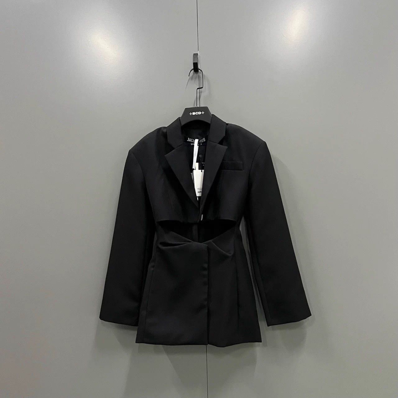 Jacquemus JACQUEMUS Black Cutout Slim Blazer Dress 34 NWT bc011954 Size XS / US 0-2 / IT 36-38 - 1 Thumbnail