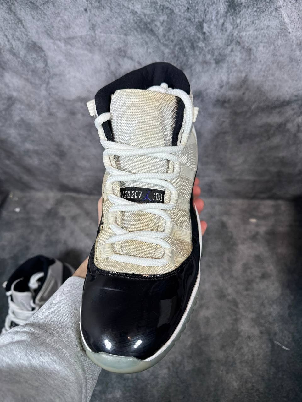 Jordan Brand Size 11 | Jordan 11 Concord No Box | Pre-Owned Size US 11 / EU 44 - 9 Thumbnail