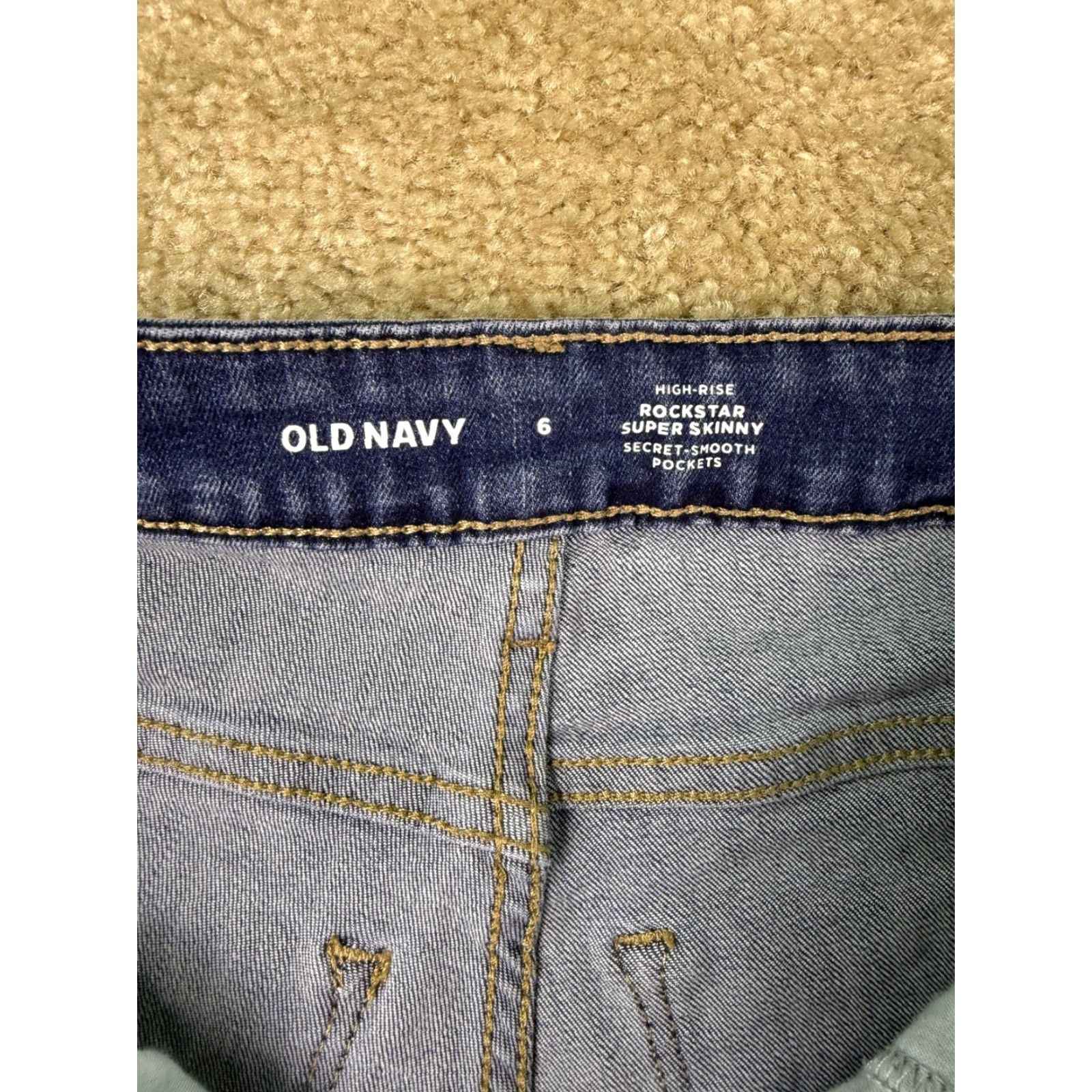 Old Navy Old Navy Jeans Shirt? Size 28" / US 6 / IT 42 - 7 Thumbnail