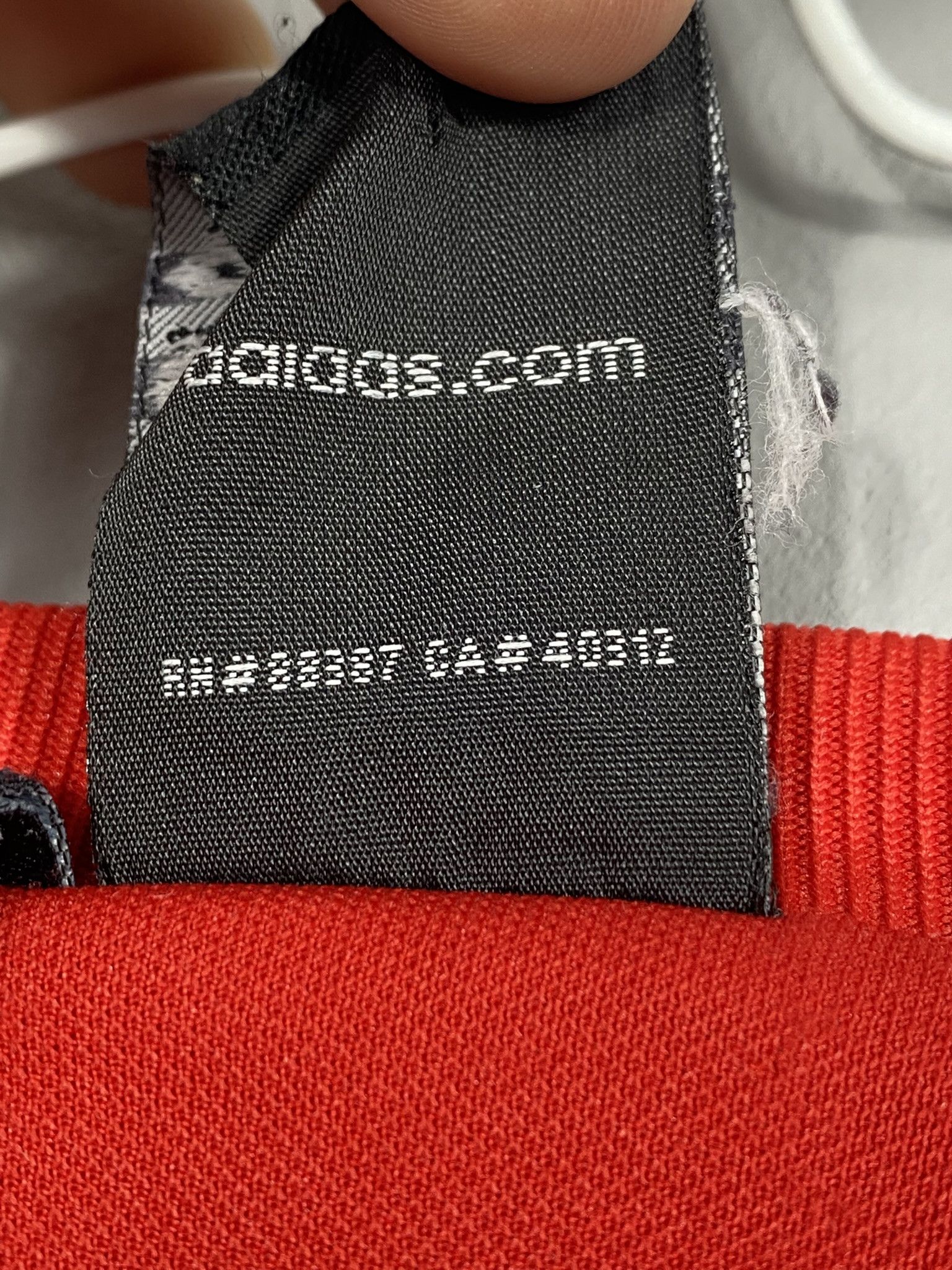 Adidas Vintage Adidas Liverpool Football Sweatshirt Mens Size US L / EU 52-54 / 3 - 5 Thumbnail