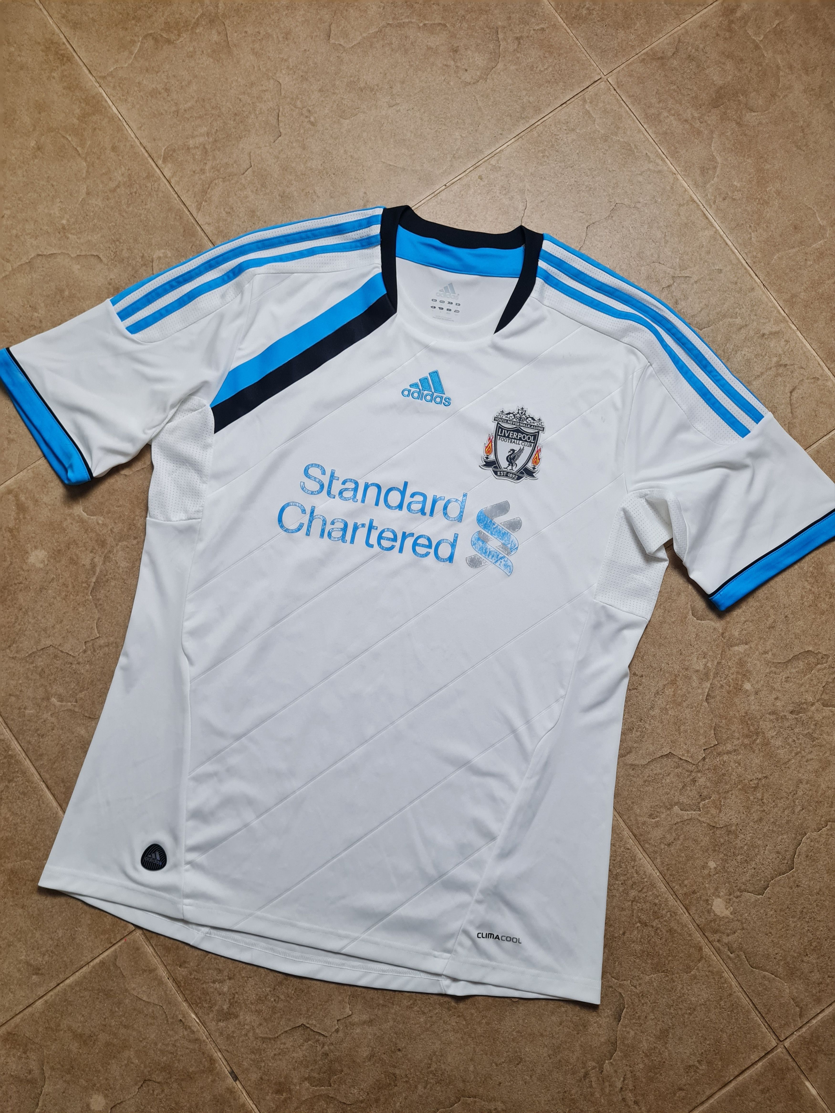 Adidas Vintage Liverpool Football Shirt Soccer Adidas 2011/012 Size US L / EU 52-54 / 3 - 4 Thumbnail