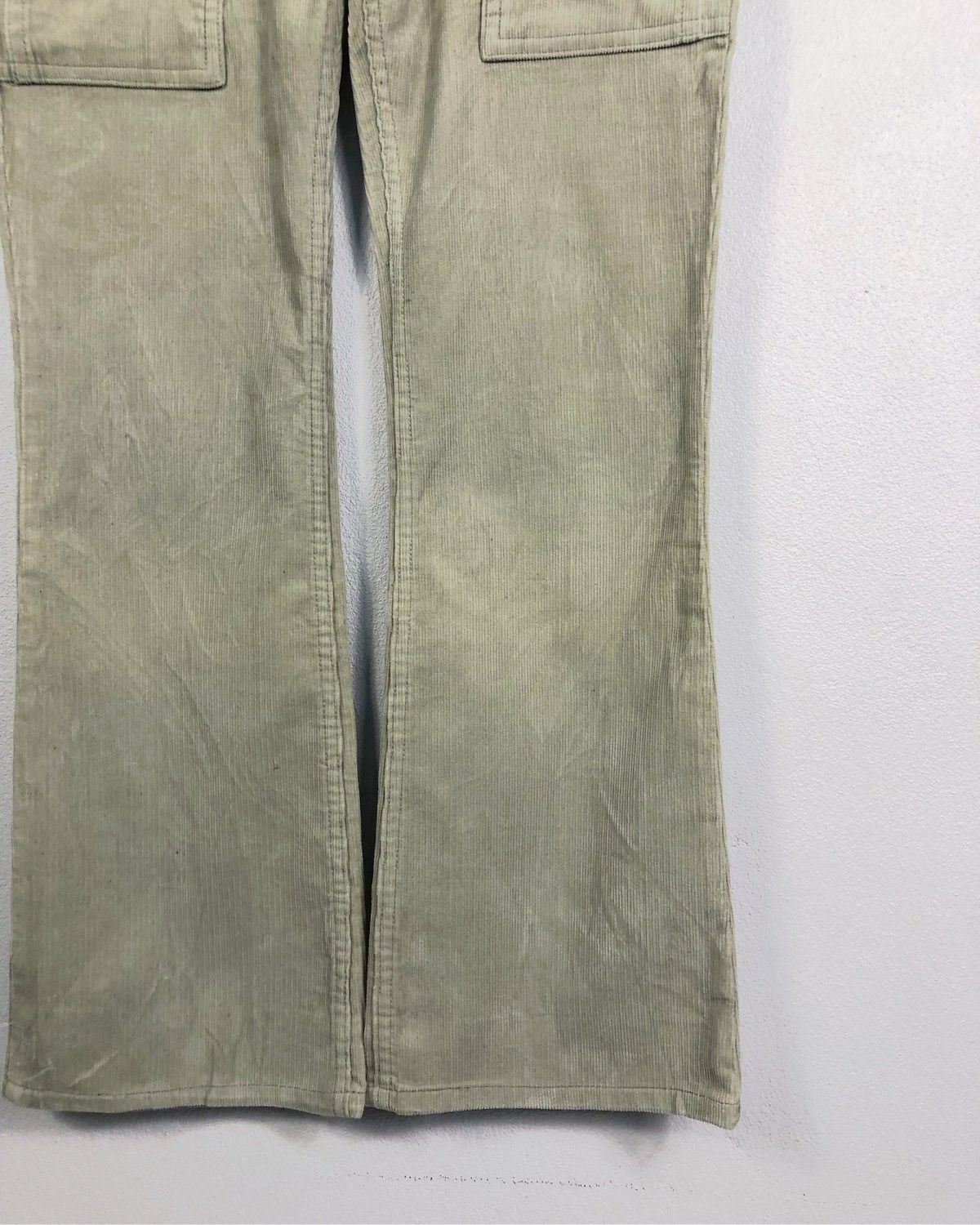 Levi's Rare Vintage Levi's Red Tab Corduroy Bush Pants Size US 28 / EU 44 - 7 Thumbnail