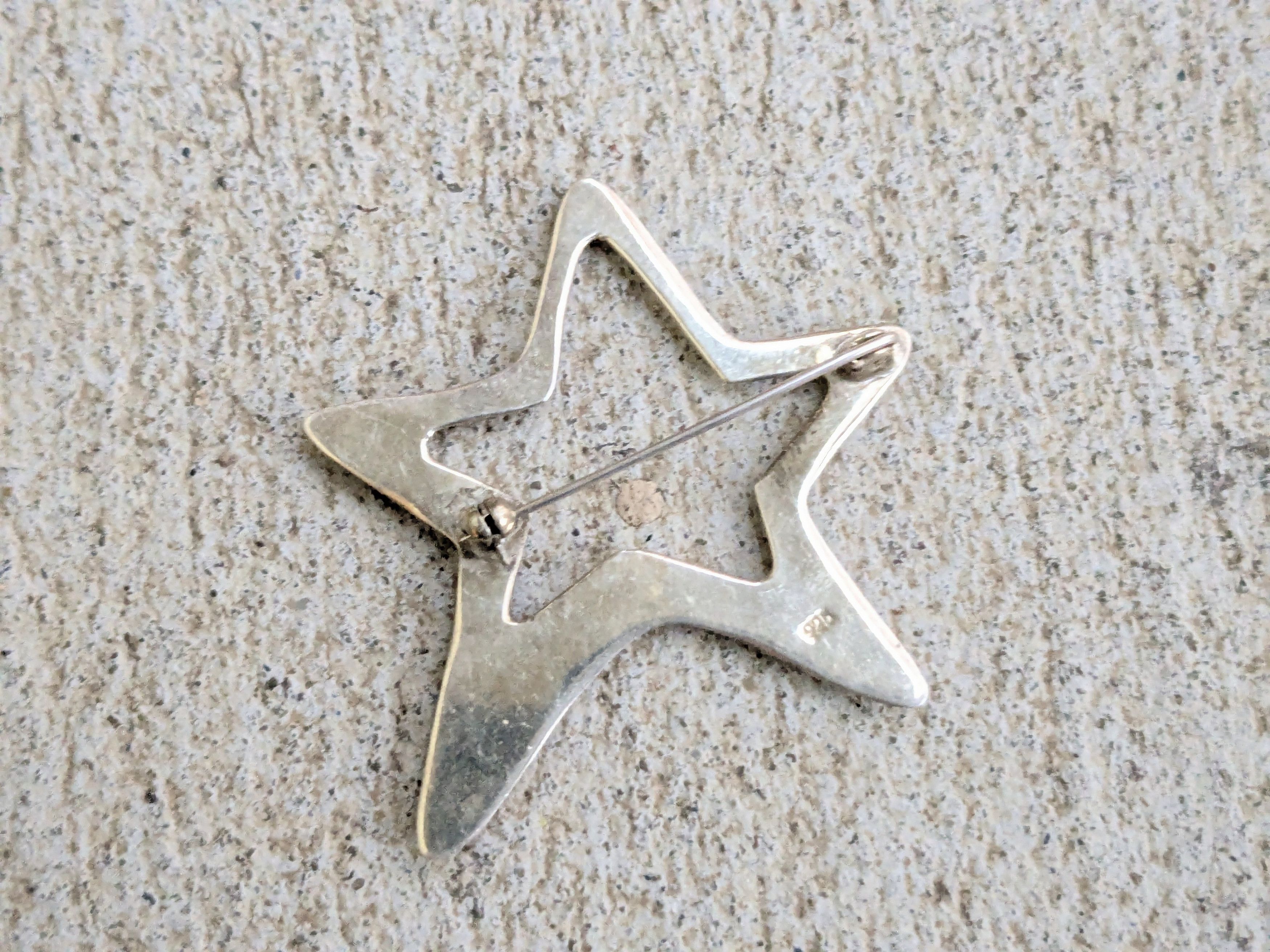 Vintage Vintage Sterling Silver Brooch Pin Star Hollow Puffy Size ONE SIZE - 8 Thumbnail