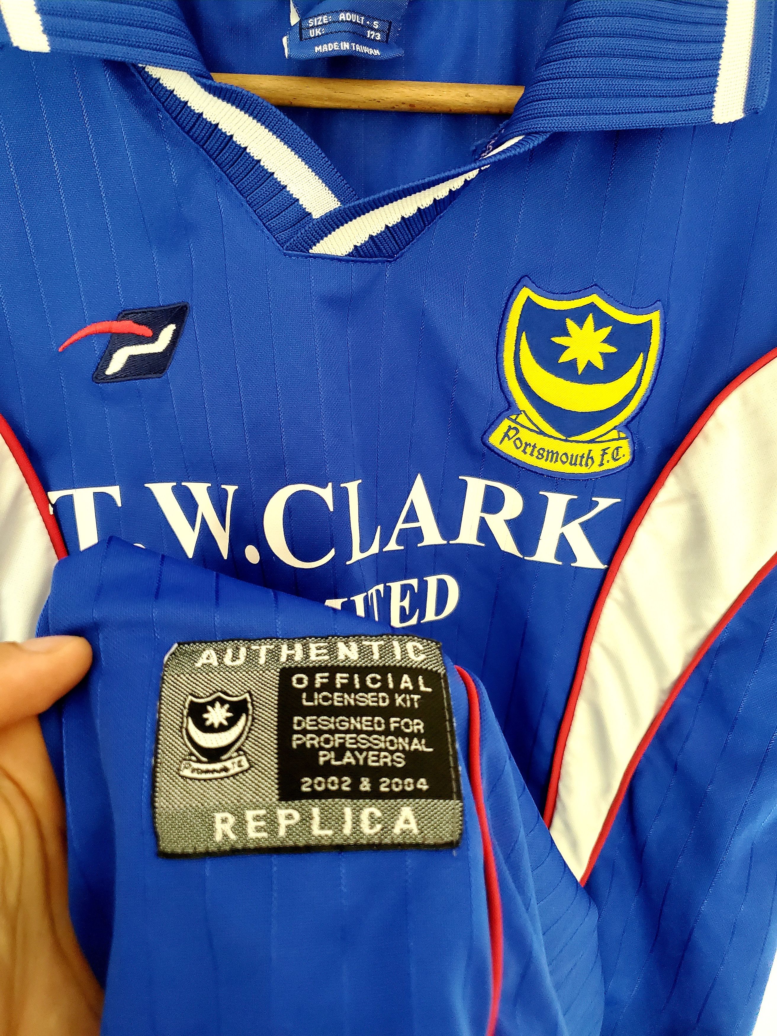 Vintage Vintage 2003 - 2004 Portsmouth soccer jersey #17 S Size US S / EU 44-46 / 1 - 3 Thumbnail