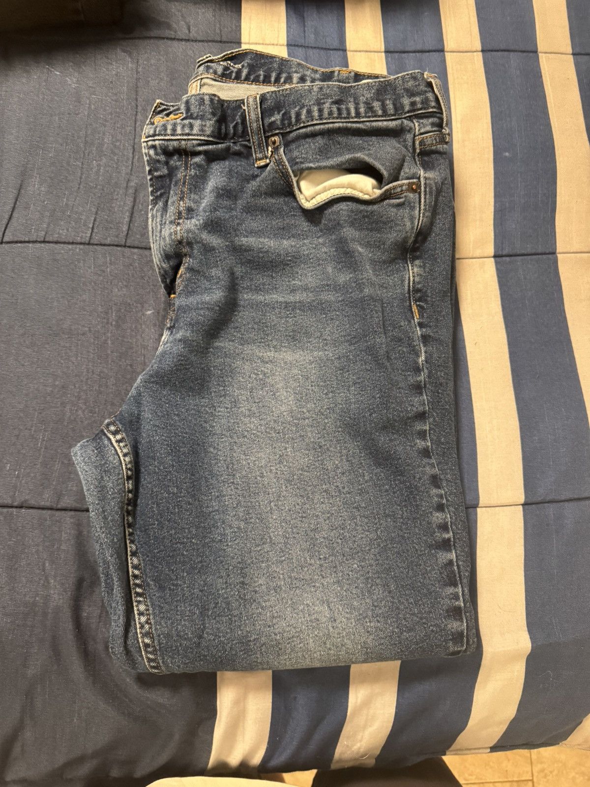 Old Navy Old Navy Men’s Boot Cut Built-In Flex Denim Jeans 40x30 Size US 40 / EU 56 - 1 Thumbnail