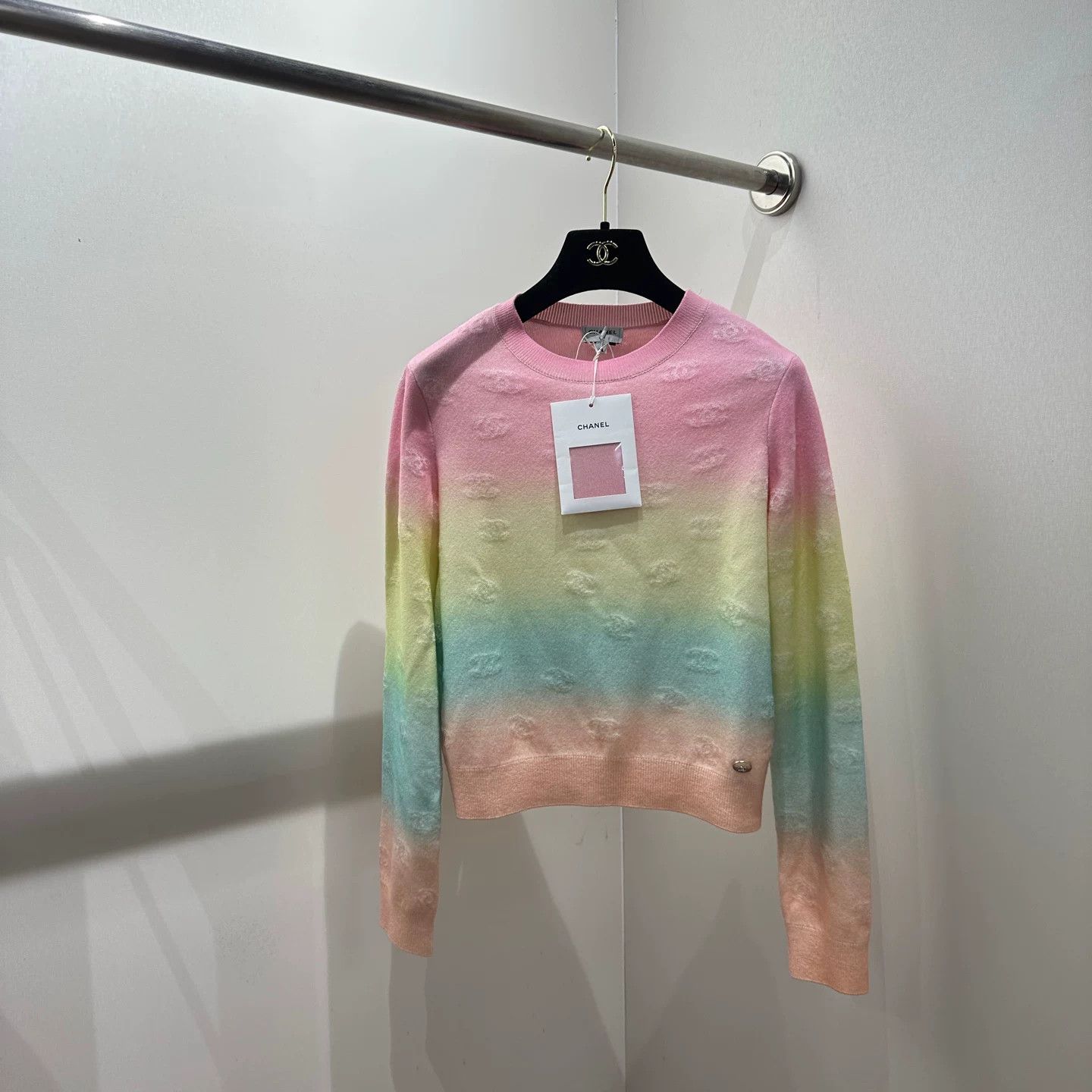 Chanel Chanel Tie-Dye Gradient Multi T-Shirt us_4 Women Size S / US 4 / IT 40 - 1 Thumbnail