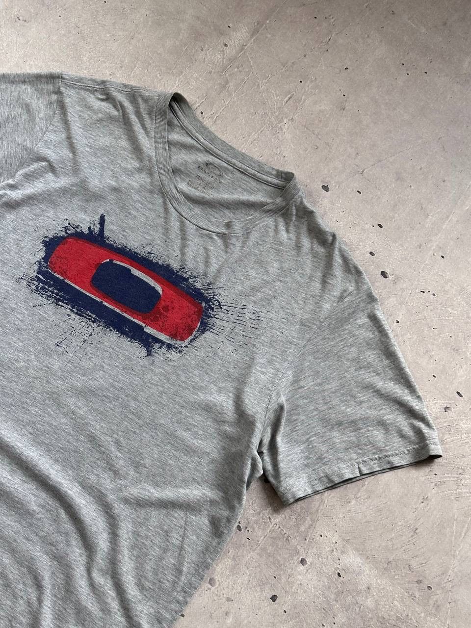Oakley × Vintage Oakley Big Logo T-Shirt Size US L / EU 52-54 / 3 - 4 Thumbnail