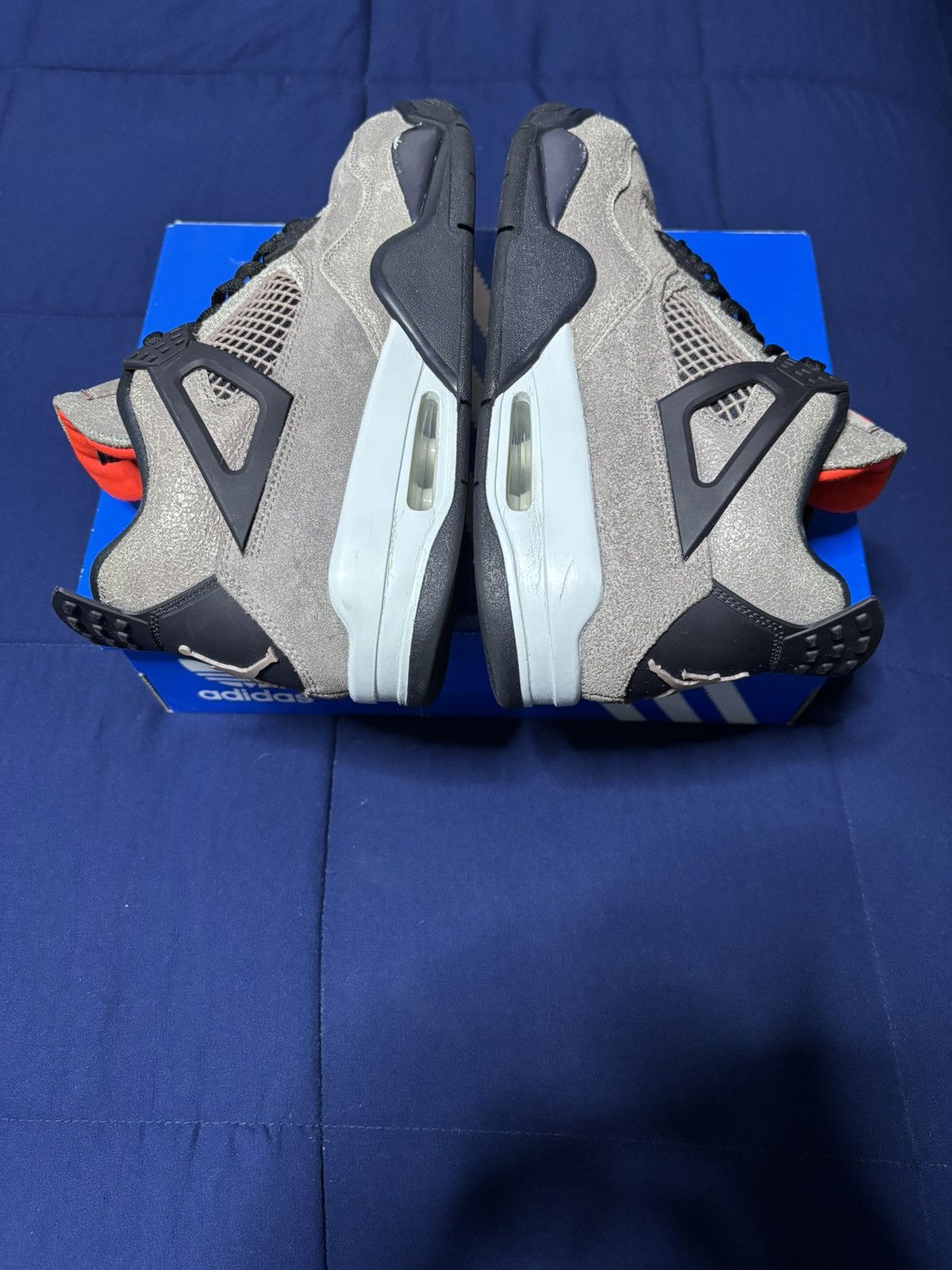 Jordan Brand Jordan 4 Retro Taupe Haze 2021 Size 9 Size US 9 / EU 42 - 3 Thumbnail