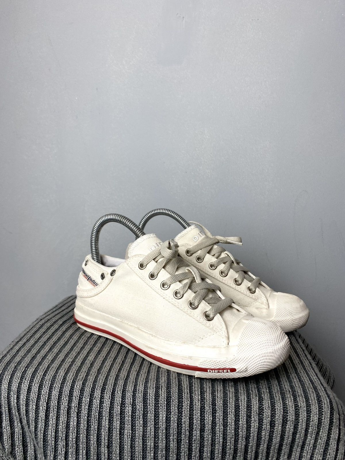 Diesel Vintage Diesel Low Top Design Denim Sneakers Bw Sport Size US 6 / IT 36 - 10 Thumbnail