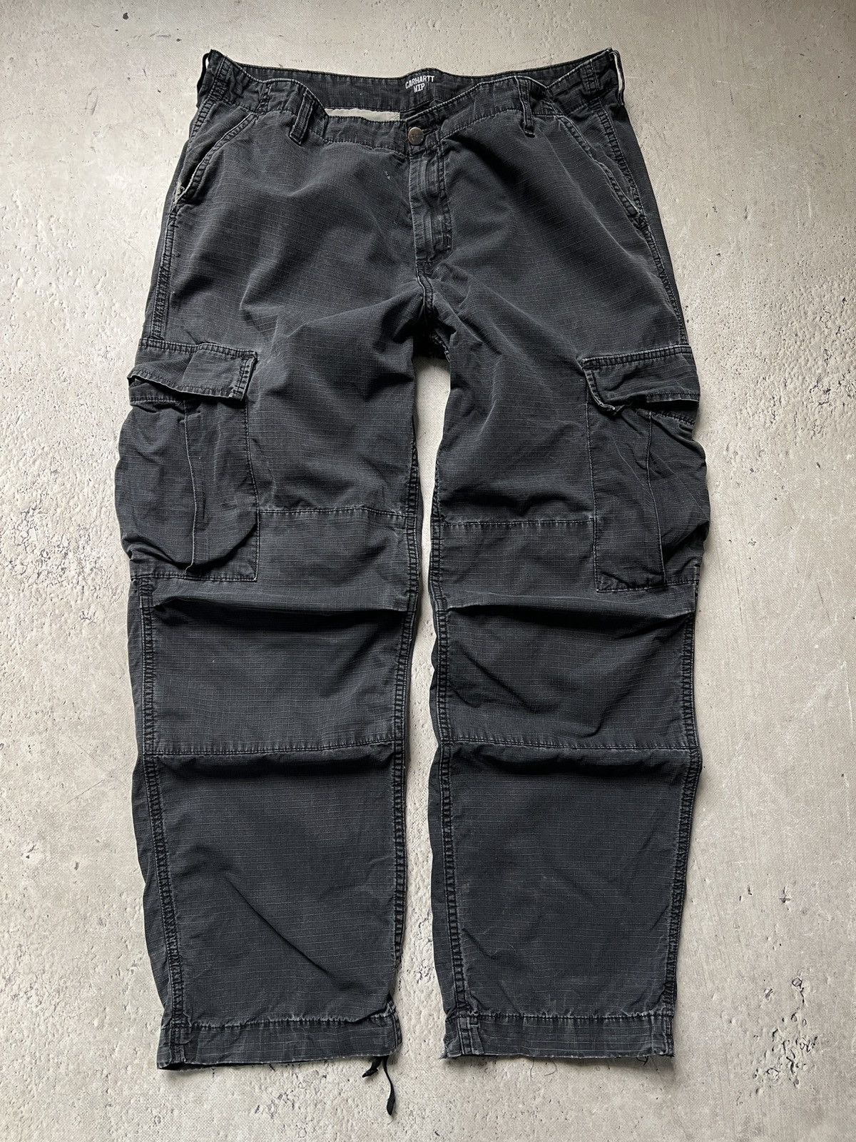 Carhartt washed cargo pants y2k style