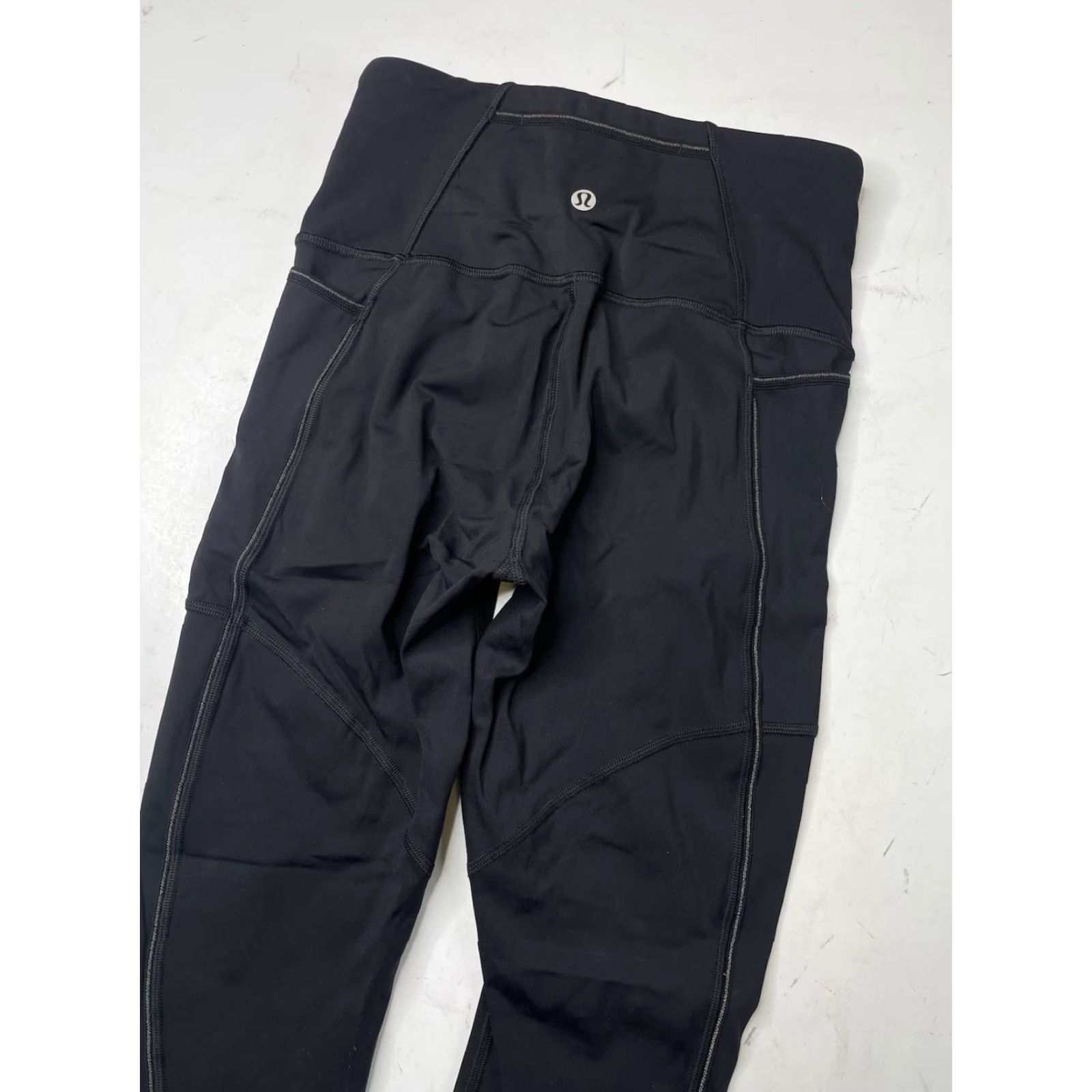 Lululemon Lululemon Leggings Women's Black Size 4 Activewear Ankle Spandex Pants Compression Area Leg Size 27" / US 4 / IT 40 - 2 Thumbnail