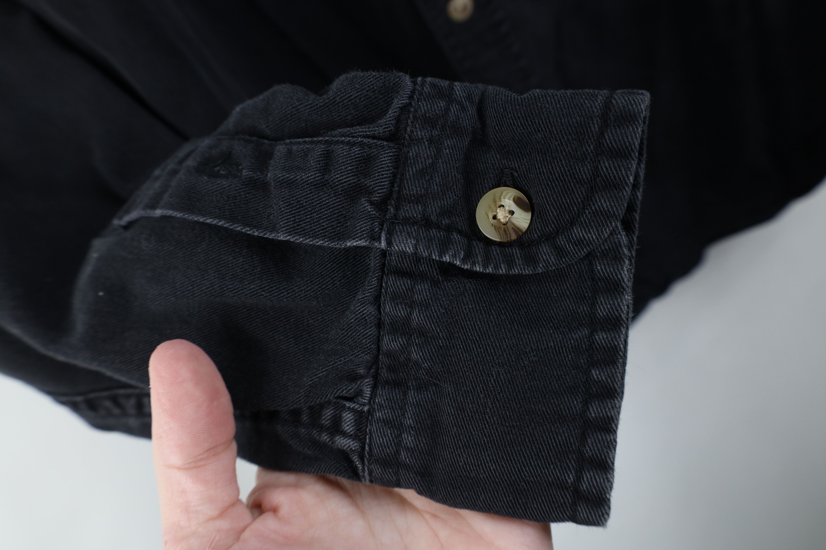 Vintage Vintage 90s Streetwear Nature Wolf Twill Button Down Shirt Size US M / EU 48-50 / 2 - 9 Thumbnail