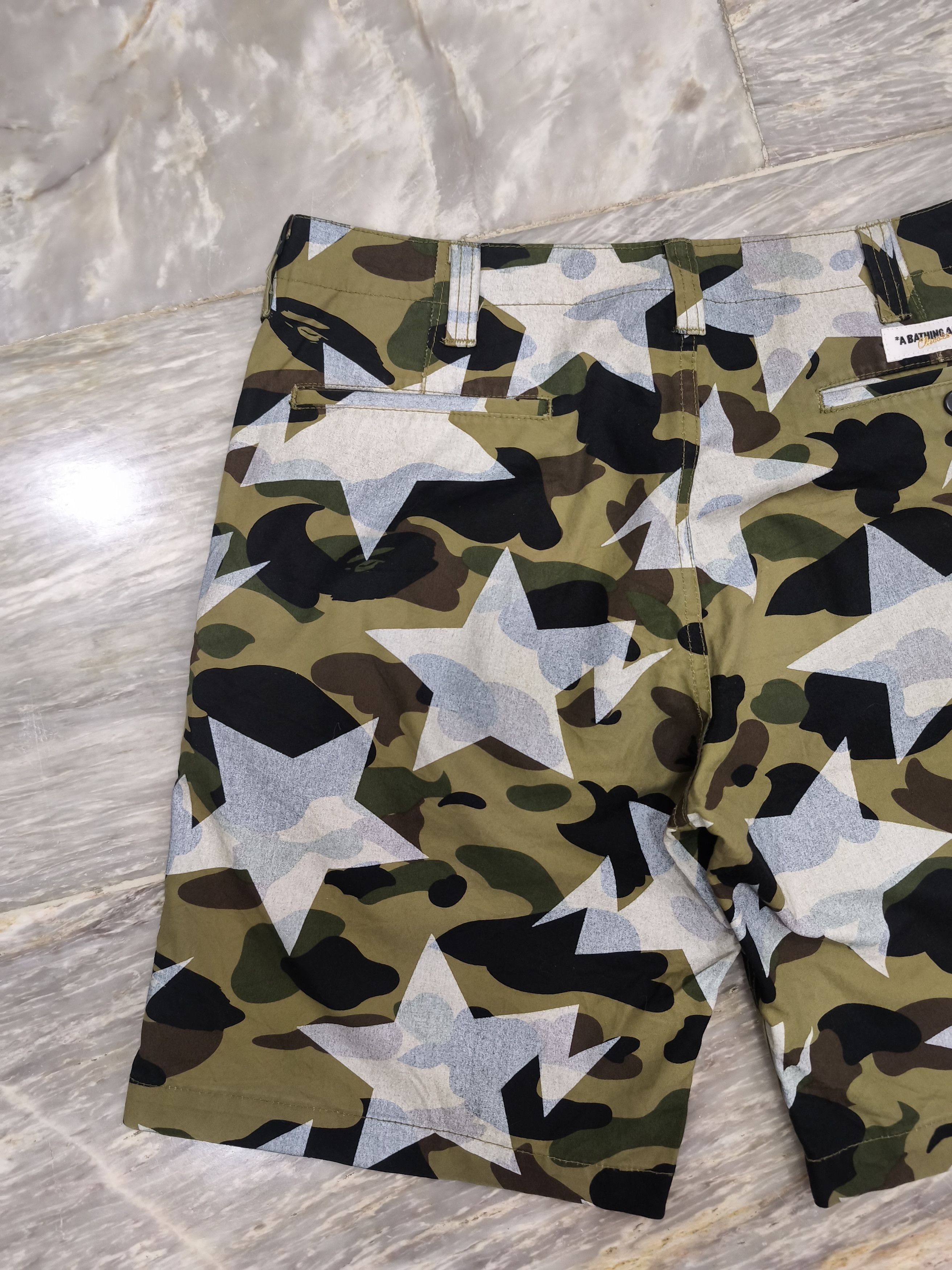 Bape OG Bape Classic Bapesta 1st Camo Shorts Size US 31 - 8 Thumbnail