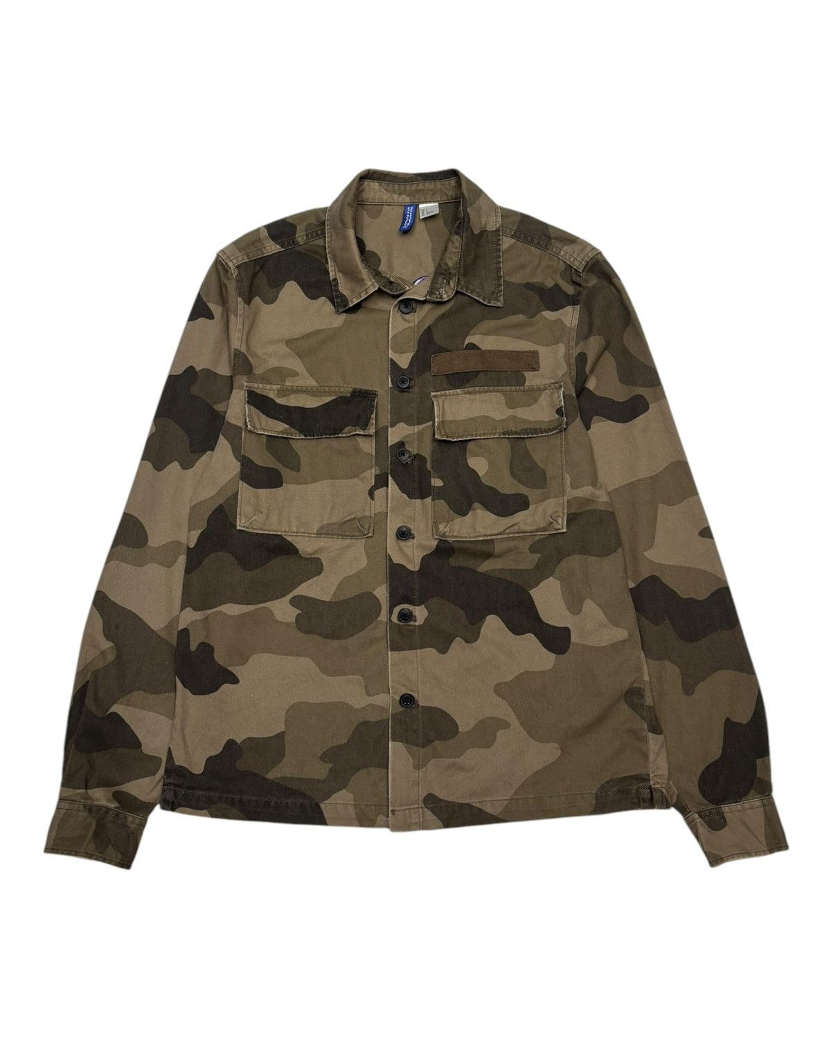 Divided × H&M VINTAGE CAMO PATTERN GOTHIC TEXT UTILITY JACKET CHROME STYLE Size US S / EU 44-46 / 1 - 2 Thumbnail