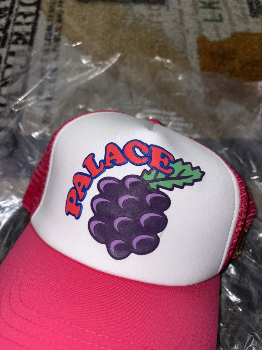 Palace Palace Grape Trucker Hat Size ONE SIZE - 2 Thumbnail