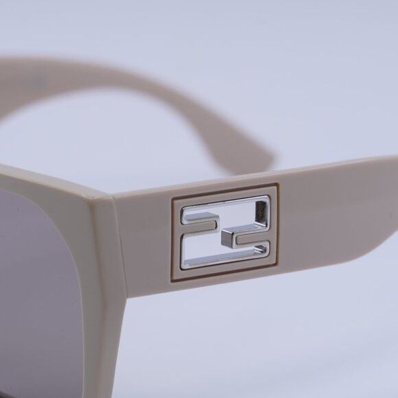 Fendi 🕶️ New Fendi FE40124I 57E Sunglasses Size ONE SIZE - 3 Thumbnail