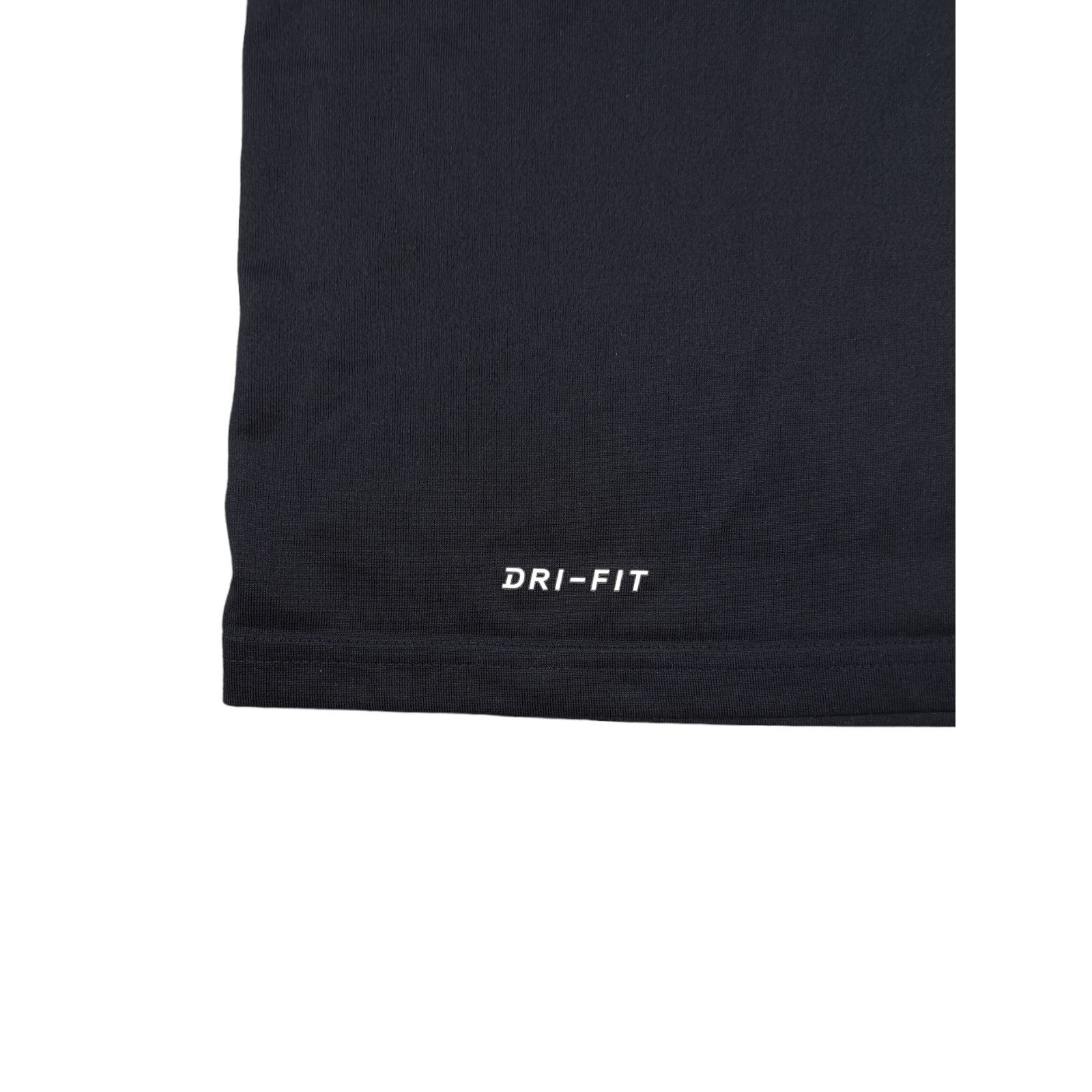 Japanese Brand × Nike × Vintage Vintage Nike Central big Swoosh Logo Black T-shirt Dri-fit Size US L / EU 52-54 / 3 - 4 Thumbnail