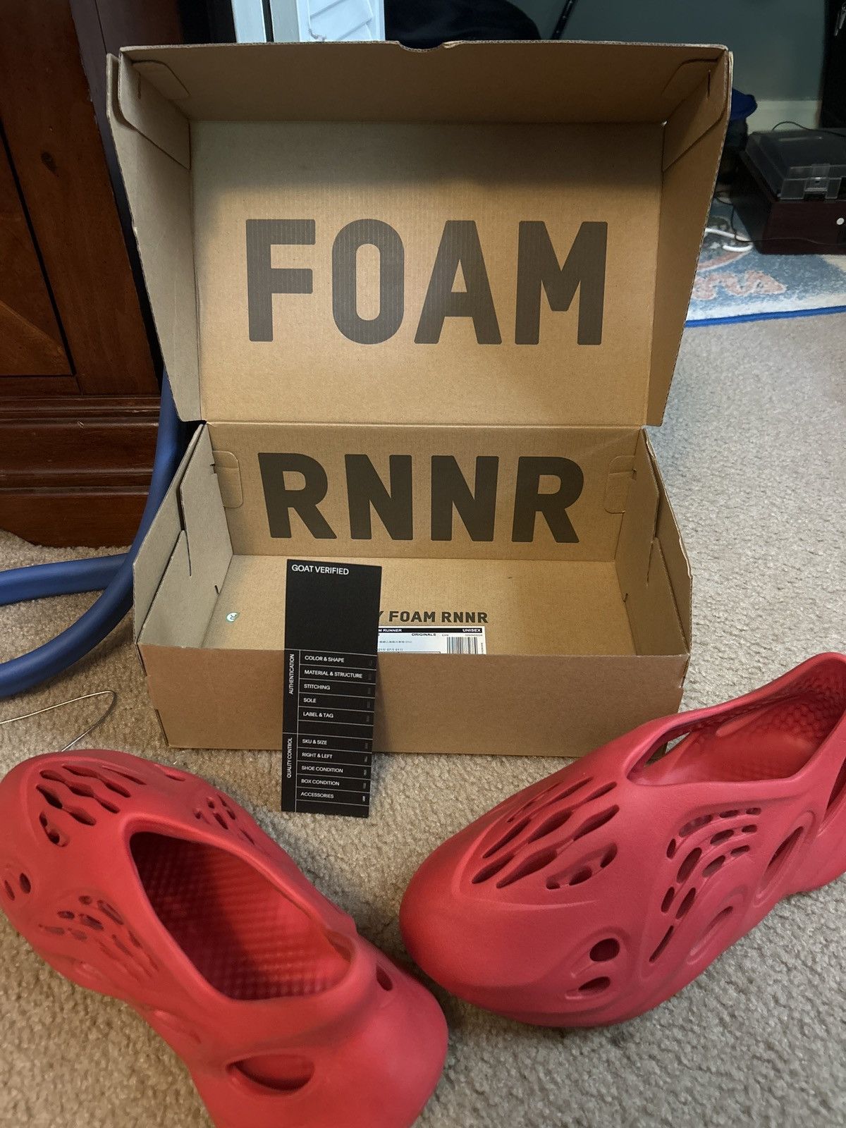 Kanye West Yeezy Foam Runners vermillion Size US 11 / EU 44 - 3 Thumbnail