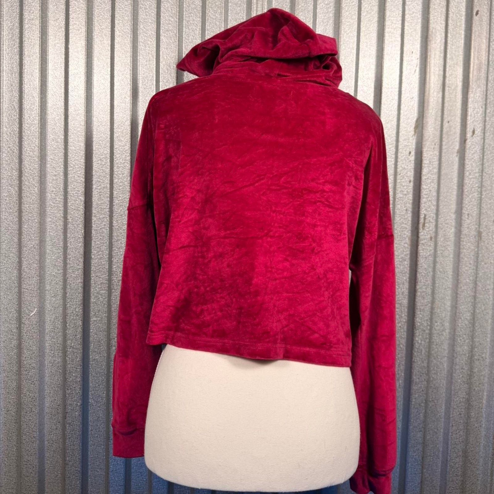 Juicy Couture Velour juicy cotour cropped hoodie Size S / US 4 / IT 40 - 6 Thumbnail