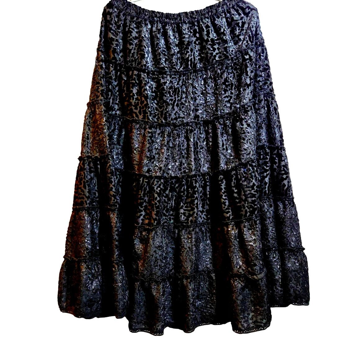 Other Roaman’s Black Tiered Velvet-Feel Skirt Size 14W Size 36" / US 14 / IT 50 - 1 Thumbnail