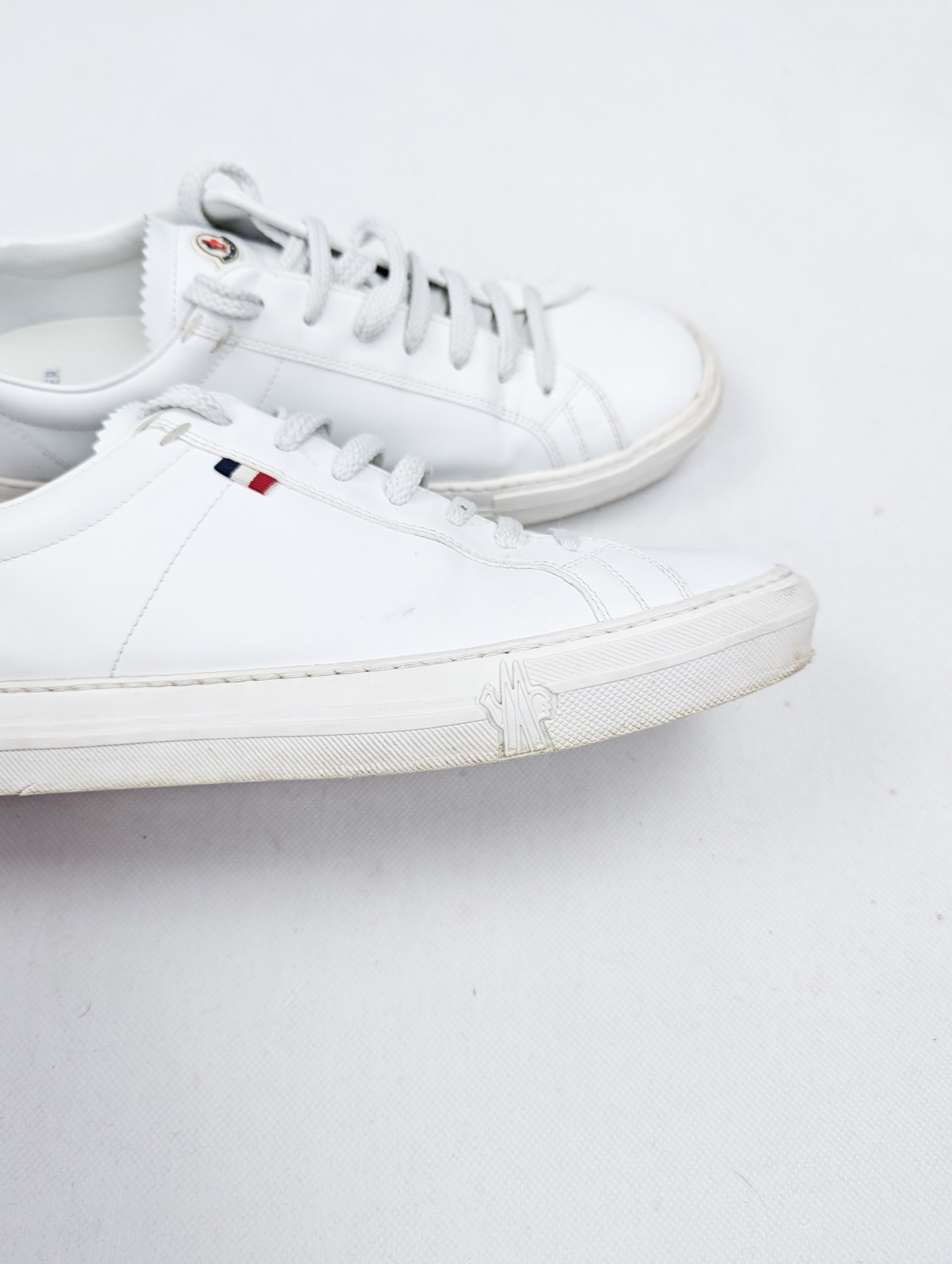 Moncler Moncler white low sneakers trainers 43.5 Size US 10.5 / EU 43-44 - 4 Thumbnail