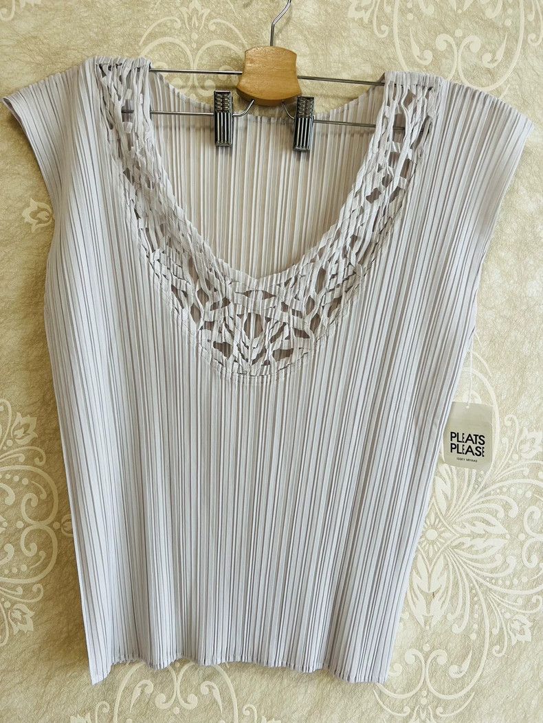 Issey Miyake Issey Miyake size:3 Light beige window patterned vest Size S / US 4 / IT 40 - 1 Thumbnail