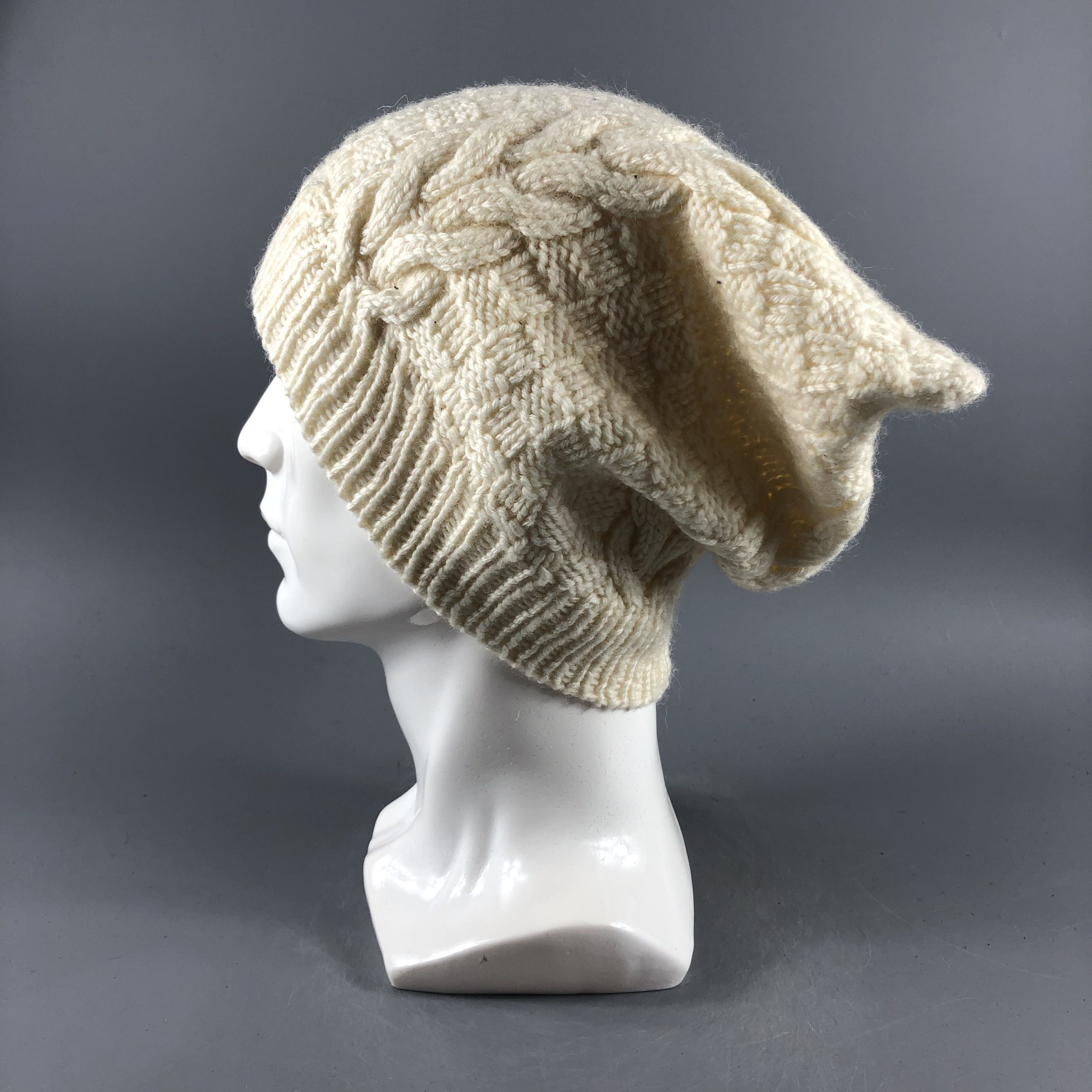 Japanese Brand × Vintage Womens Unknown Cable Knit Beanie Snow Hat Snow Cap -D375 Size ONE SIZE - 1 Thumbnail