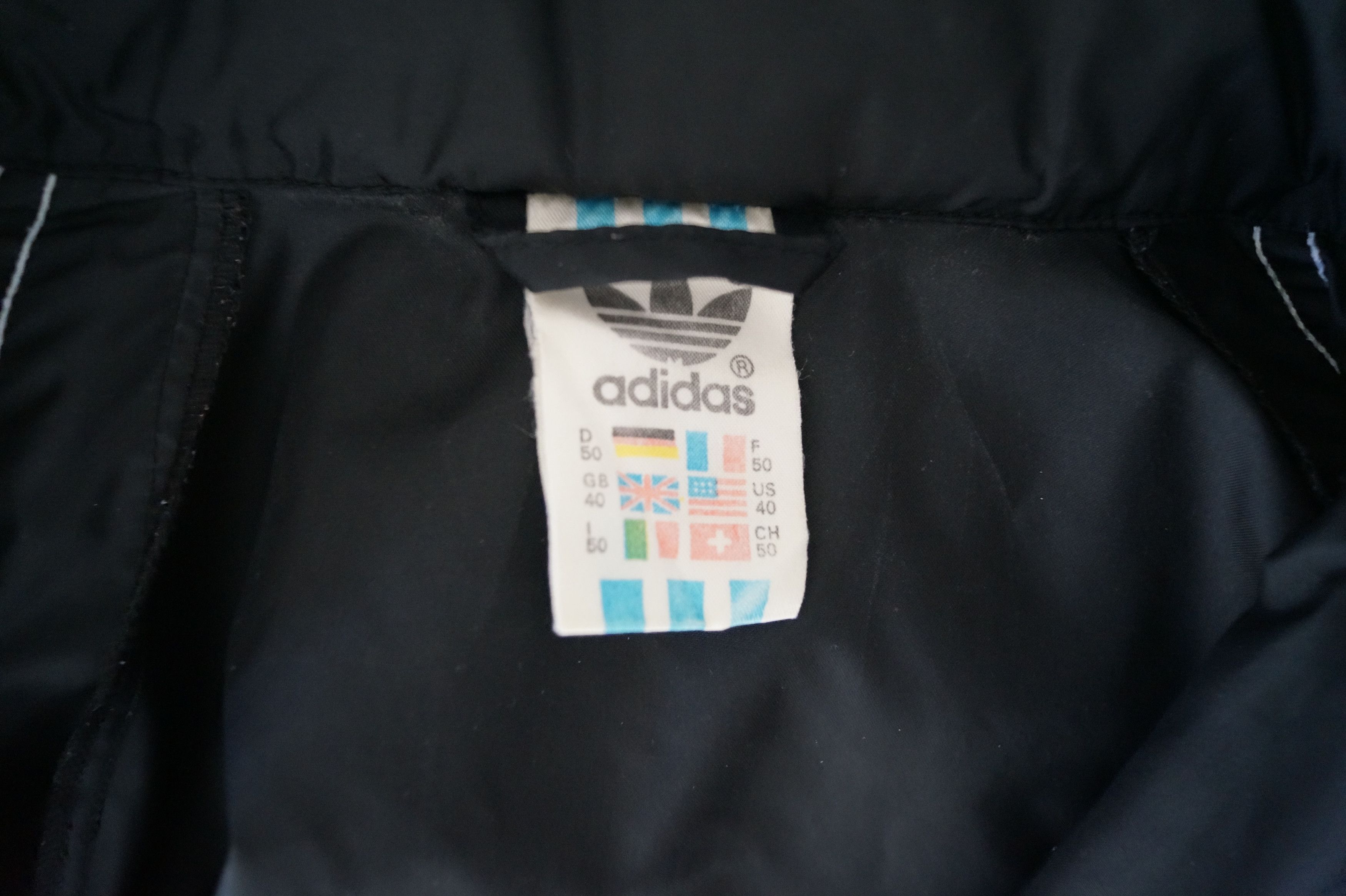 Adidas Rare x Vintage x 90's x Adidas Classic x Rain Jacket x M Size US M / EU 48-50 / 2 - 14 Thumbnail