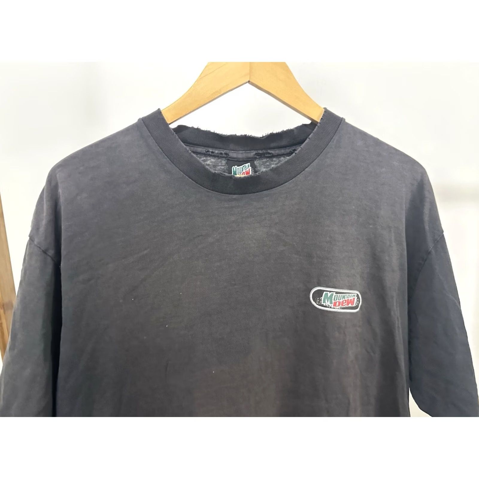 The Mountain VTG 90s Gradient Sun Faded Do The Mountain Dew Worn Cotton Soda T-Shirt XL Shirt Men Black Size US XL / EU 56 / 4 - 8 Thumbnail