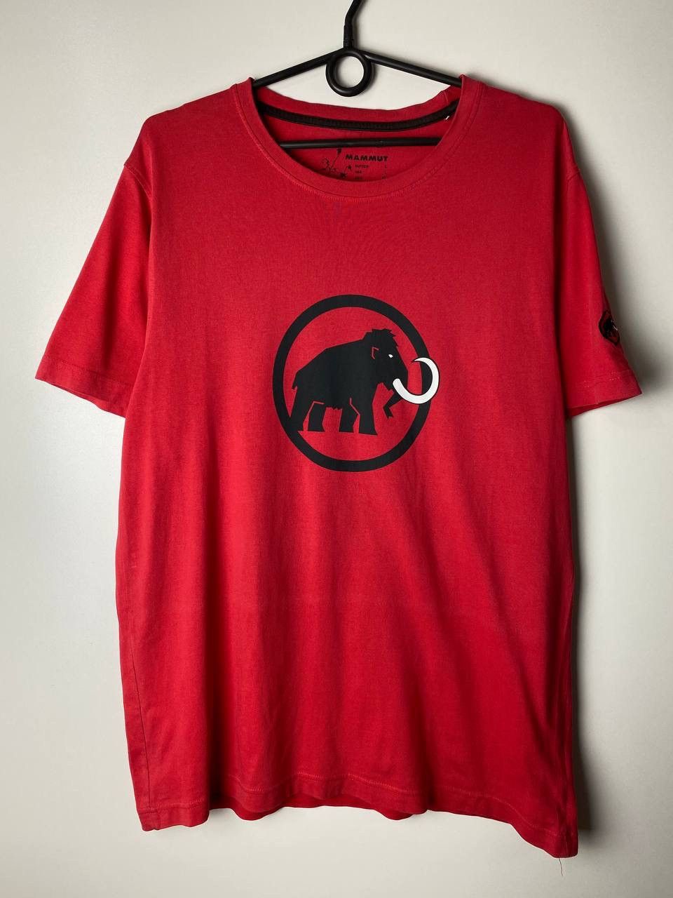 Vintage Mammut outdoor t-shirts size L Size US L / EU 52-54 / 3 - 1 Thumbnail