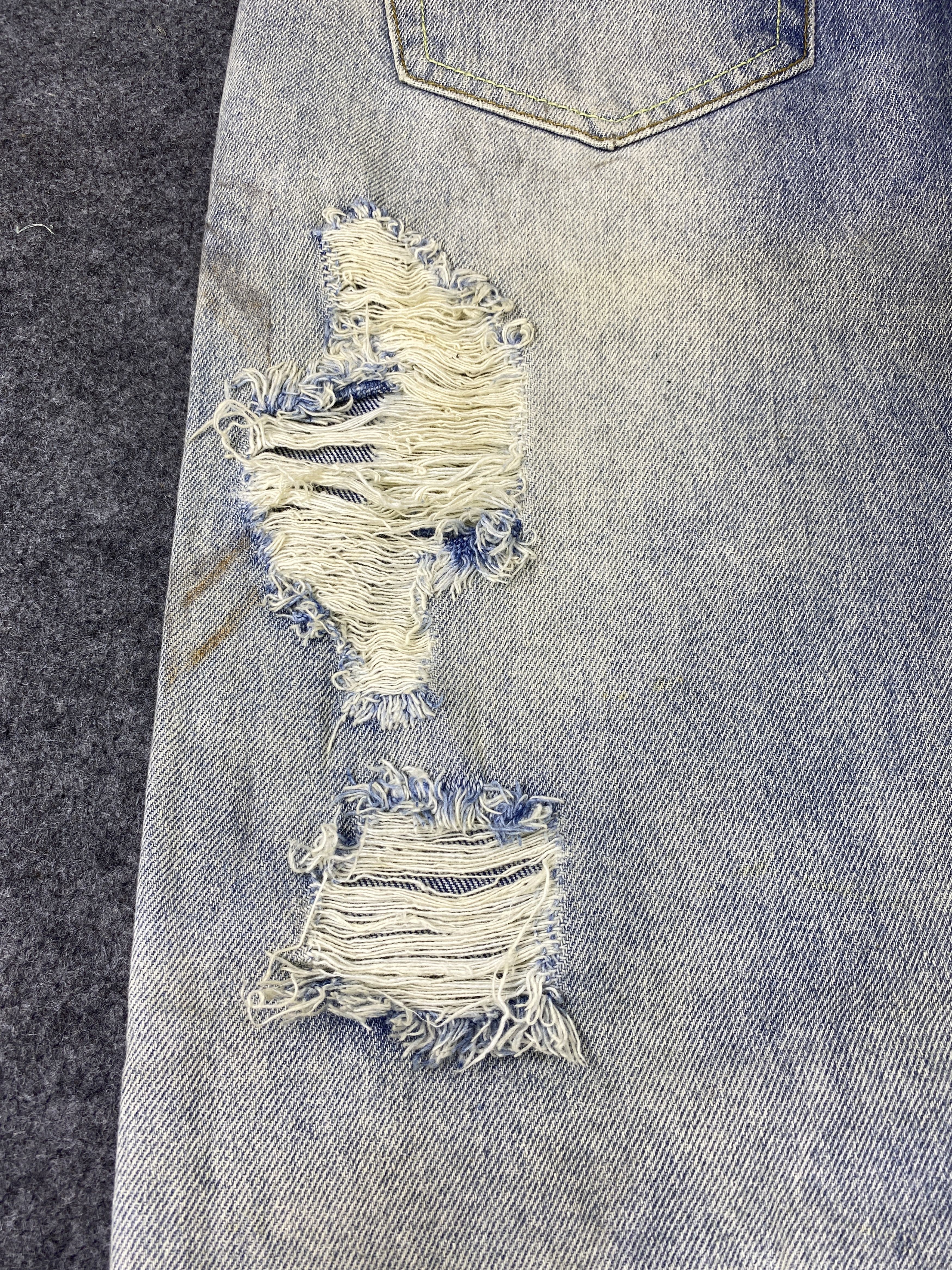 Japanese Brand Japanese Brand Distressed Faded Blue Jeans - J1075 Size US 33 - 11 Thumbnail