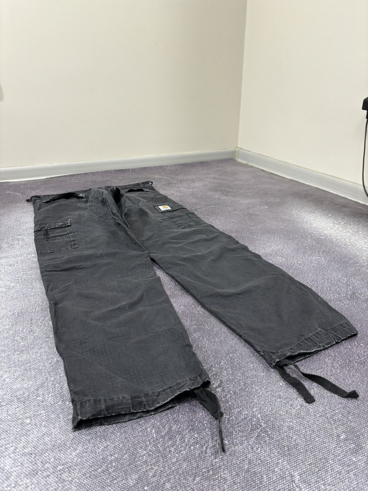 Carhartt Vintage Carhartt Y2K Black Hype Work Aviation Cargo Pants Size US 32 / EU 48 - 4 Thumbnail