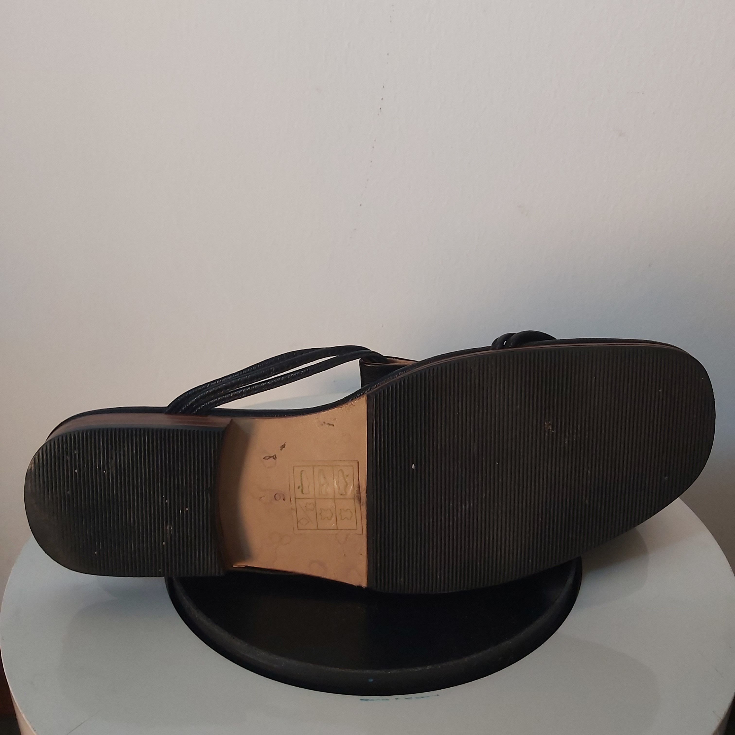 Y's × Yohji Yamamoto Y's Yohji Yamamoto ladies leather sandals black size 9 Size US 9 / IT 39 - 2 Thumbnail