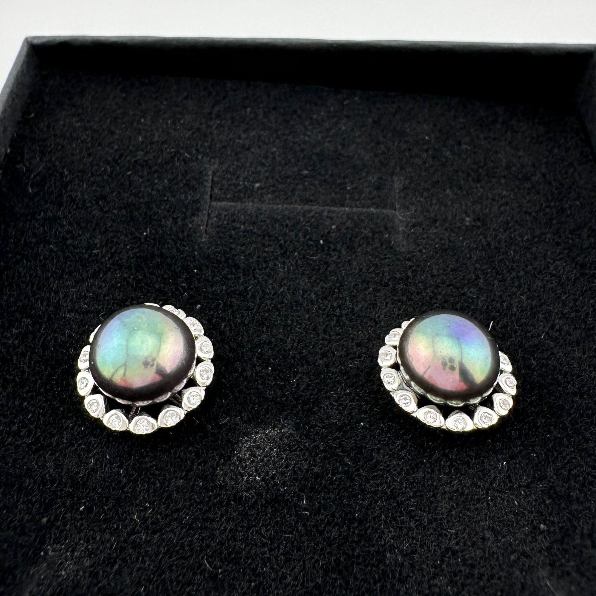 Other Peacock Pearl Halo Stud Earrings Size ONE SIZE - 11 Thumbnail