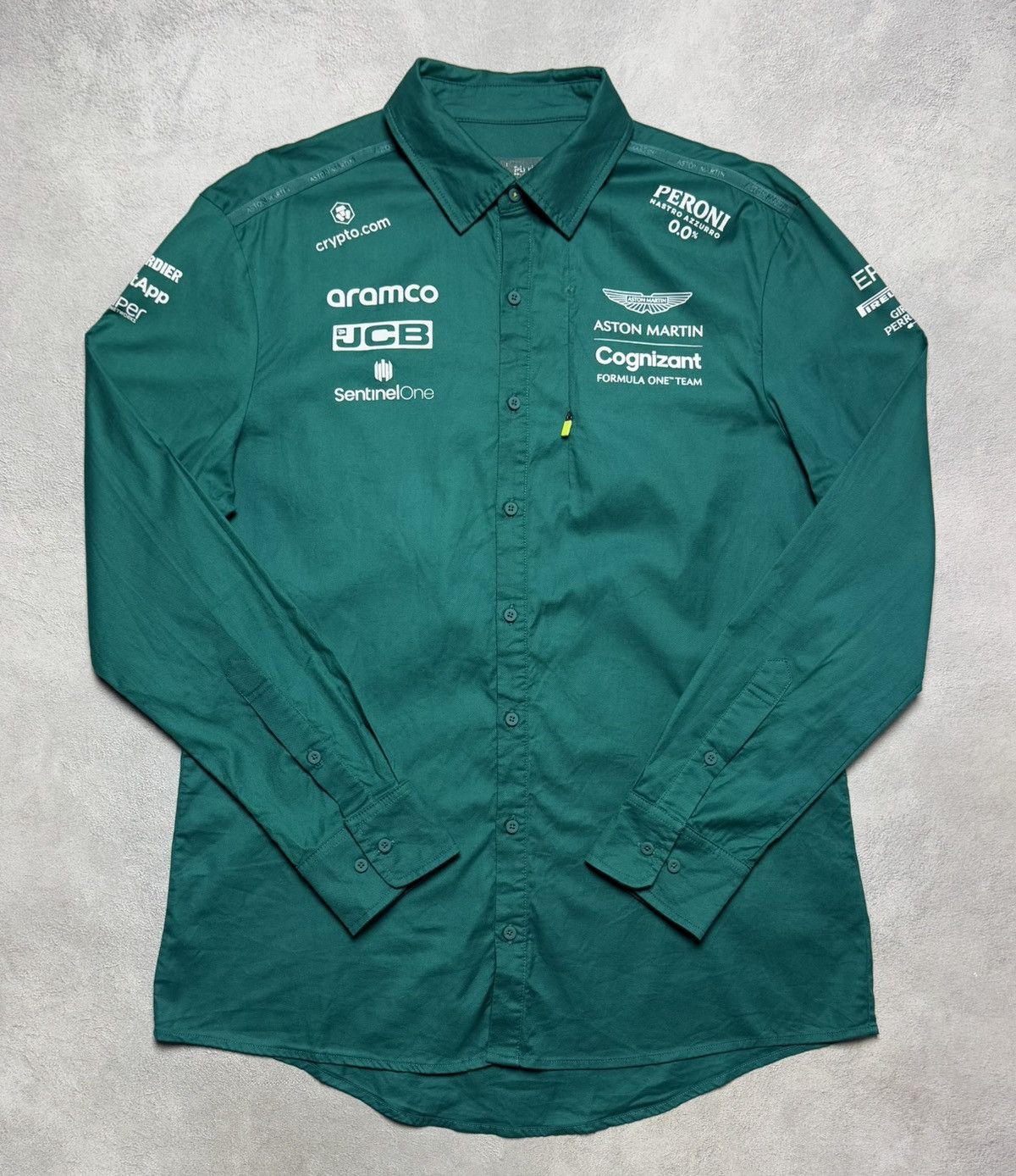Formula 1 Aston Martin Cognizant F1 Racing Team 2023 Button Up Shirt Size US L / EU 52-54 / 3 - 1 Thumbnail