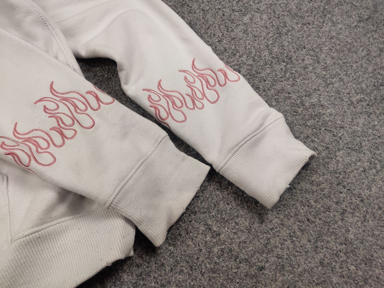 Japanese Brand Jouetie Japan Design x Thrasher logo white distressed Hoodie Size US M / EU 48-50 / 2 - 8 Thumbnail