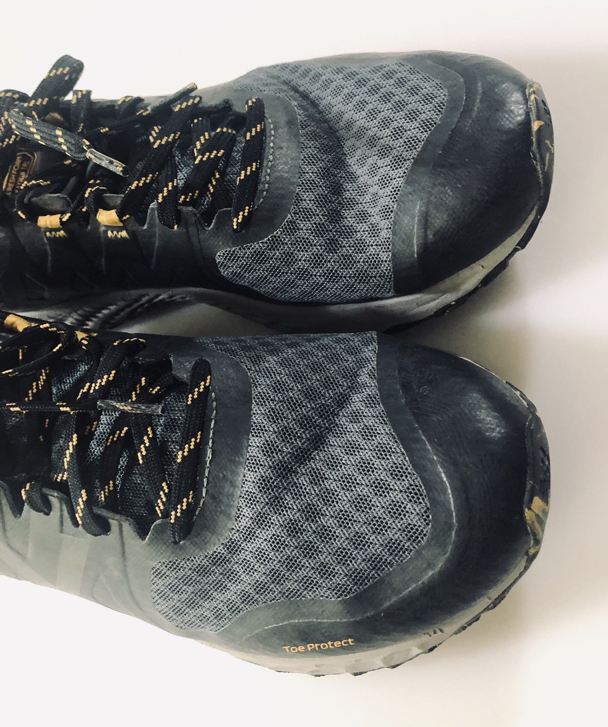 New Balance New Balance Gray/Black kaymin trail v1 running shoes 12 VGC Size US 12 / EU 45 - 9 Thumbnail