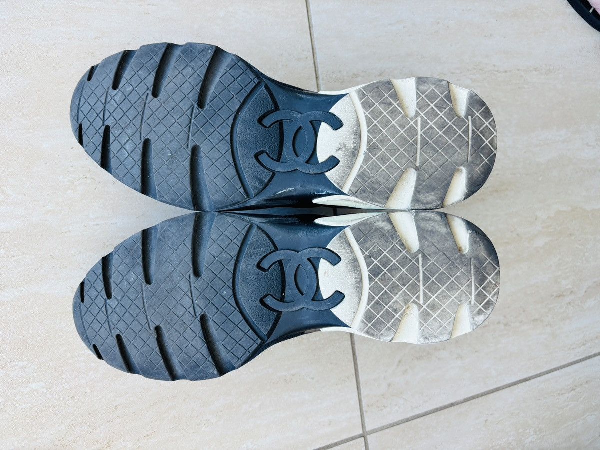 Chanel × Karl Lagerfeld CHANEL runners Size US 10 / EU 43 - 4 Thumbnail