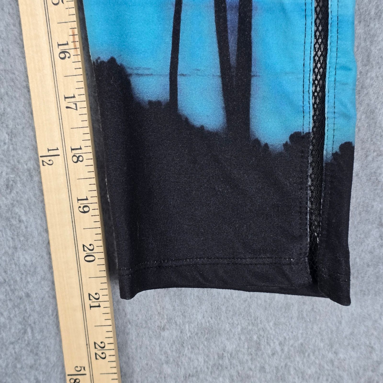 Betsey Johnson Betsey Johnson Medium Crop Leggings Palm Tree Black Blue Size 28" / US 6 / IT 42 - 12 Thumbnail