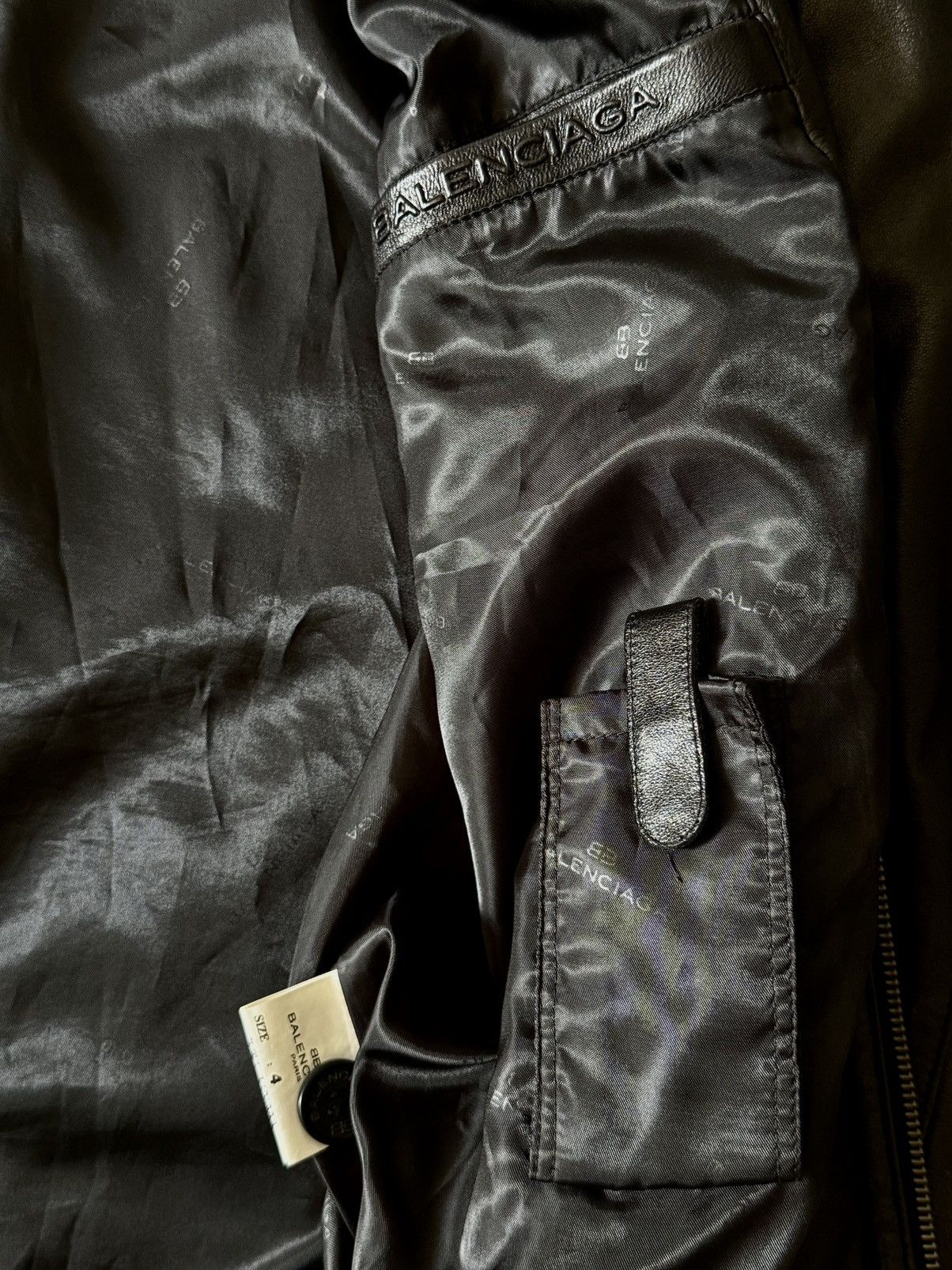 Balenciaga Balenciaga - 1997 -Nicolas Ghesquière -Zip Up Leather Jacket Size US L / EU 52-54 / 3 - 13 Thumbnail