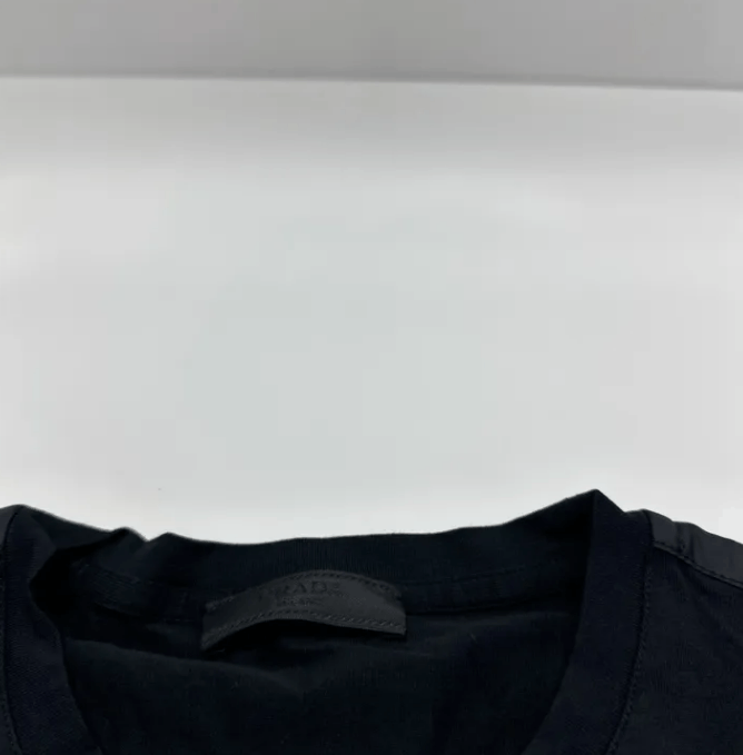 Prada Prada Long Sleeve T-shirt Size US M / EU 48-50 / 2 - 3 Thumbnail