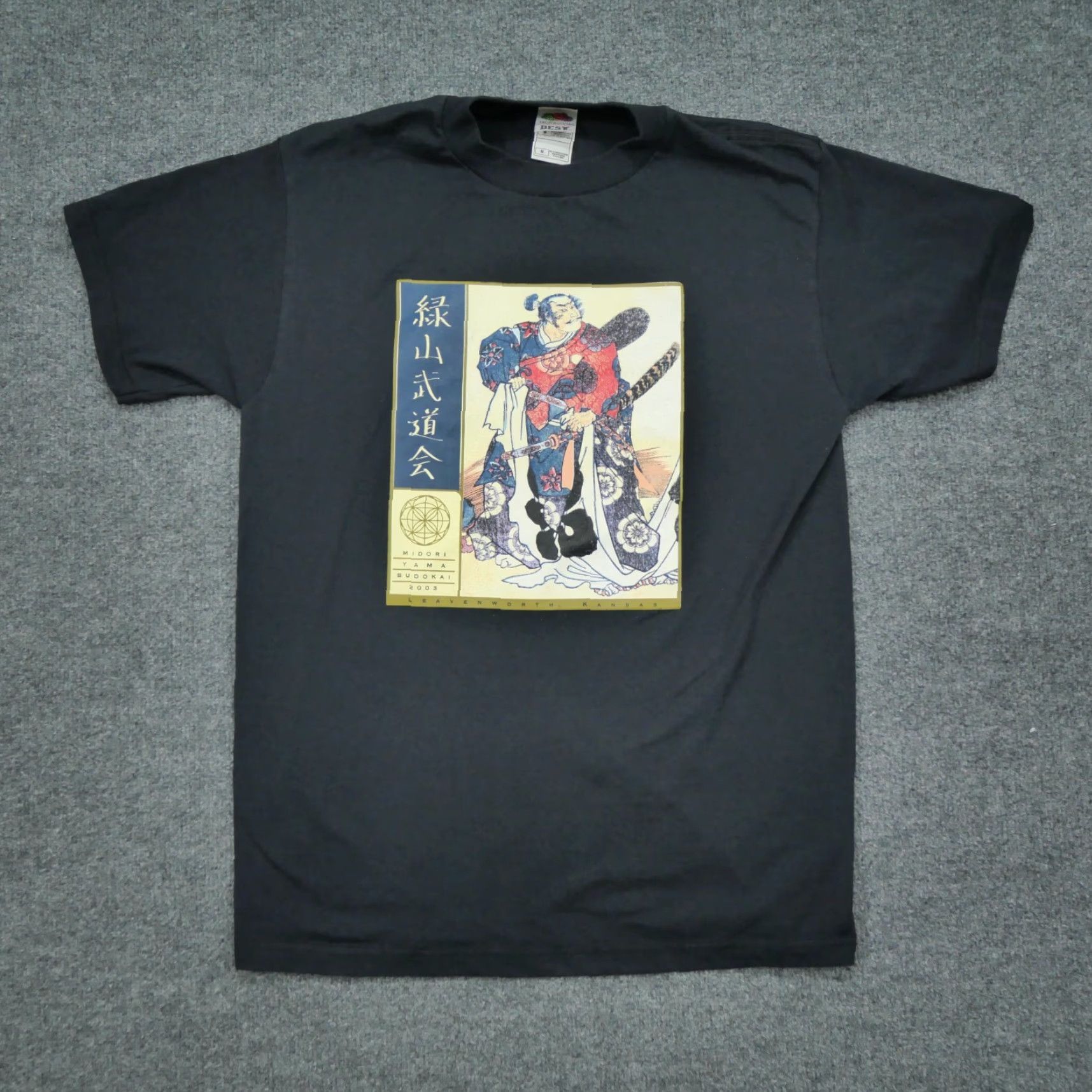 Fruit Of The Loom Vintage Fruit of the Loom Shirt Mens M Black Ukiyo e Art Y2K Crew Neck Short Sleeve Cotton Logo 90s Nobunaga Kuniyoshi Size US M / EU 48-50 / 2 - 2 Thumbnail