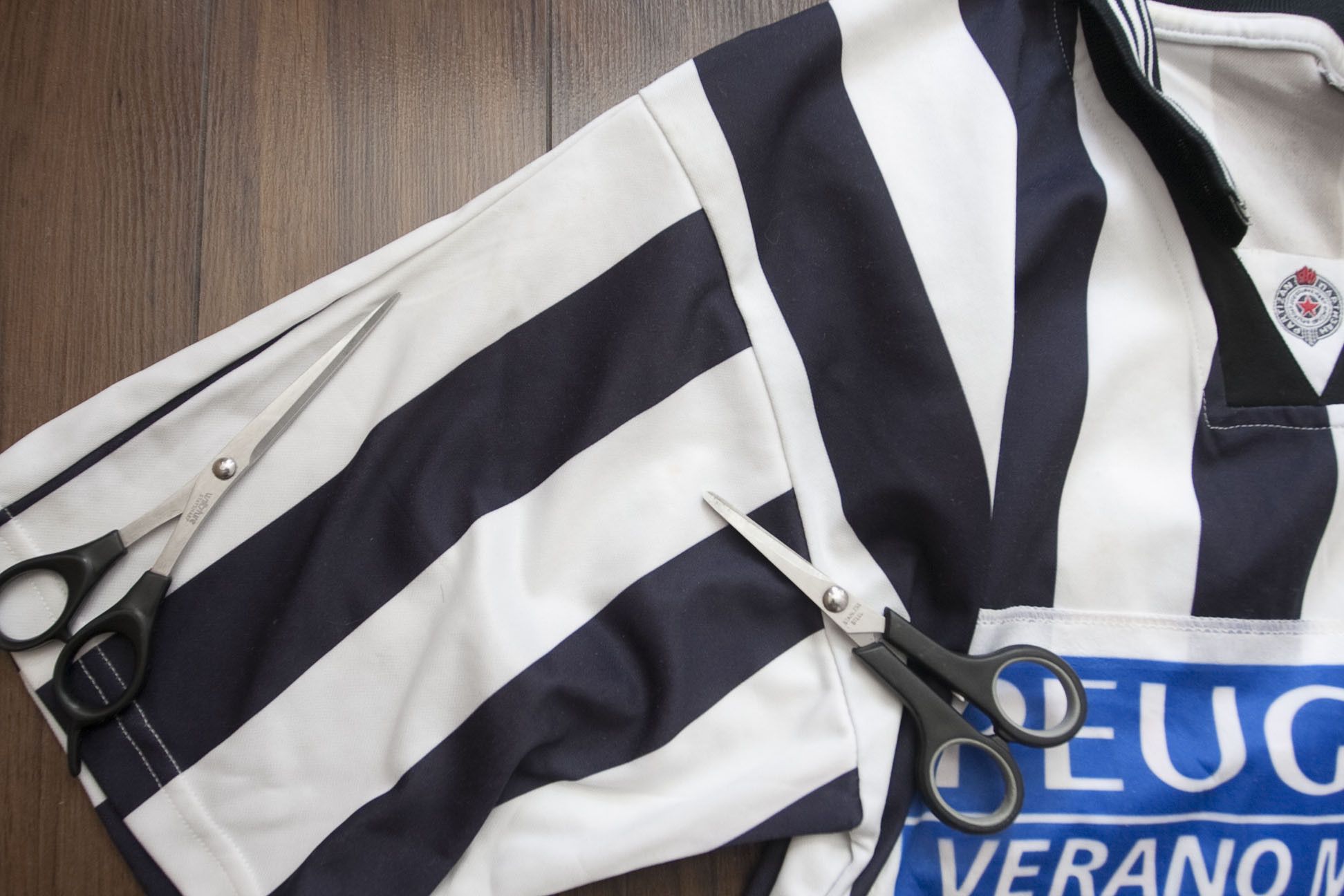 Other FK Partizan Belgrade Jersey Shirt Size L / XL Vintage Size US L / EU 52-54 / 3 - 3 Thumbnail