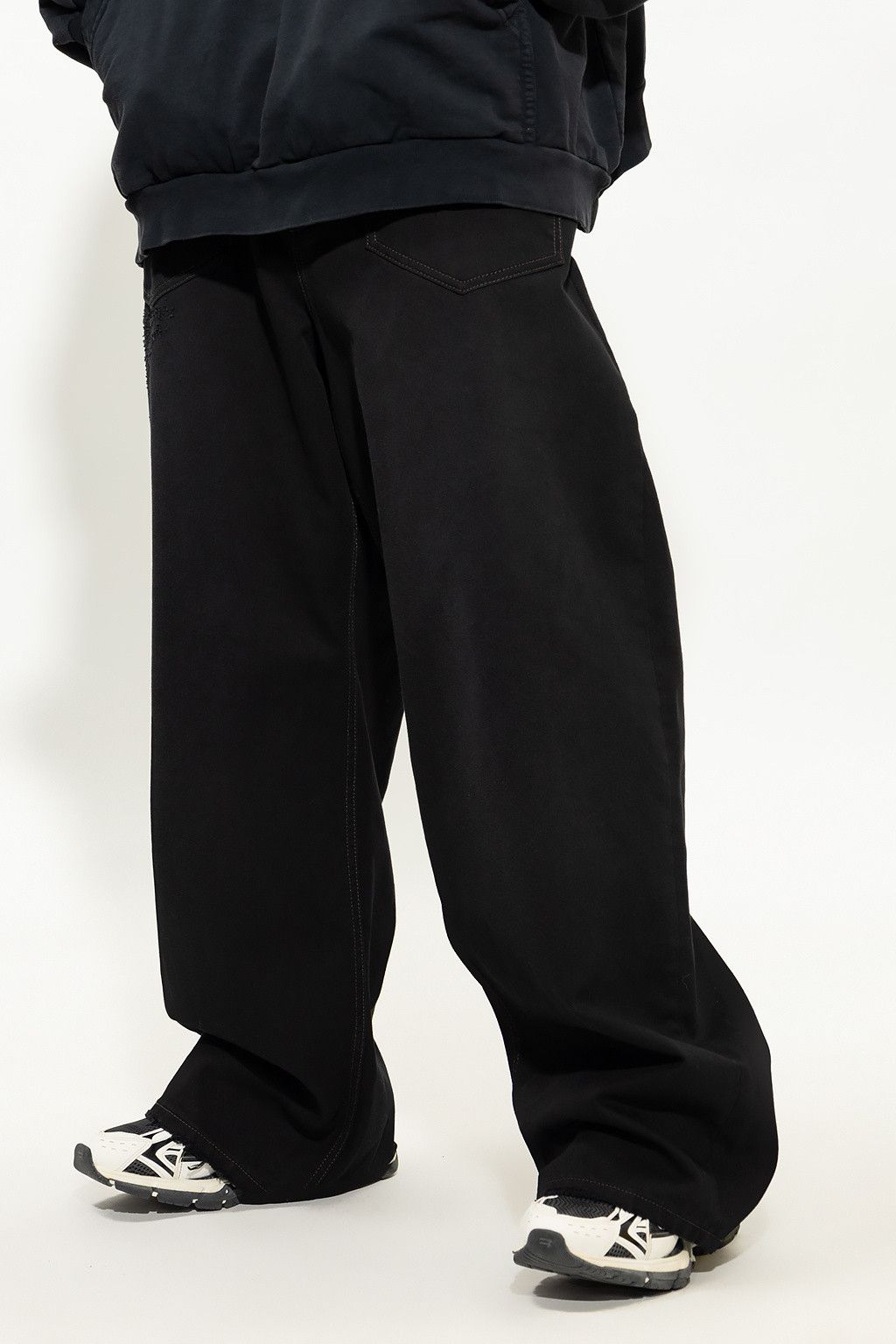 Balenciaga AW22 BLACK PATCHED POCKET BAGGY DENIM Size US 30 / EU 46 - 4 Thumbnail