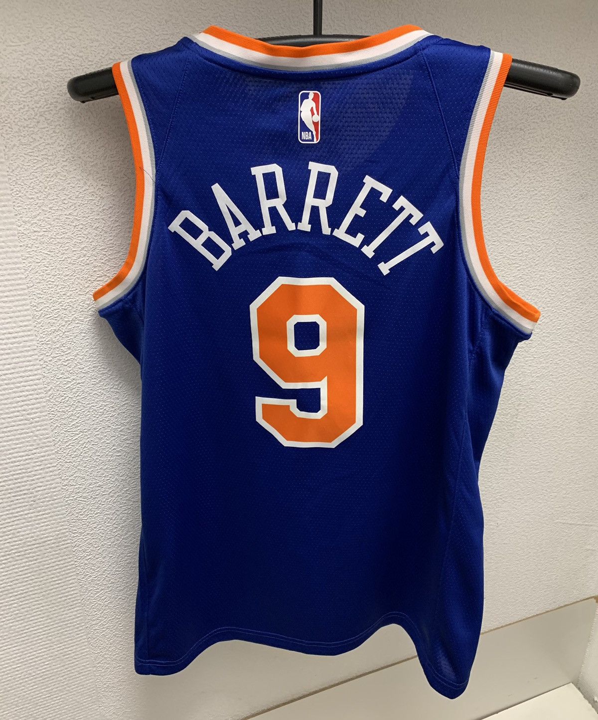 NBA New York Knicks Nike Nba jersey M size Barrett 9 ( Edwards ) Size US M / EU 48-50 / 2 - 2 Thumbnail