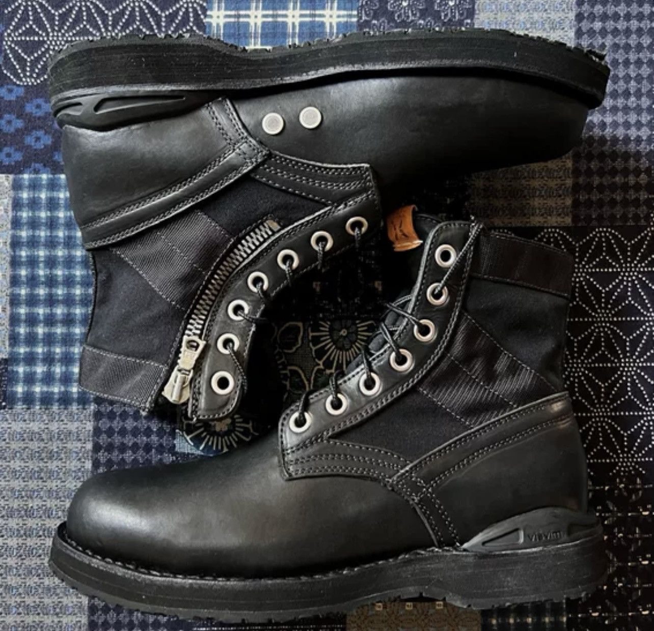 image of Super Visvim 17Ss 7 Hole 73 Folk Black M9.5 Shoes, Men's
